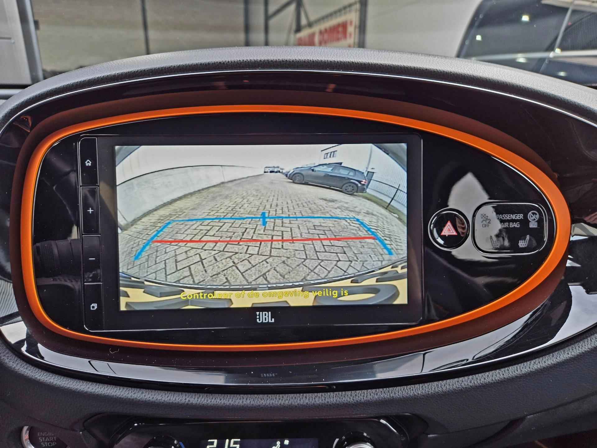 Toyota Aygo X 1.0 VVT-i 72PK S-CVT Limited + LED|Draadloos Apple/Android|Adap.t cruise|Lane|Cruise|PDC|Camera|Climate|JBL|18"LMV - 24/35