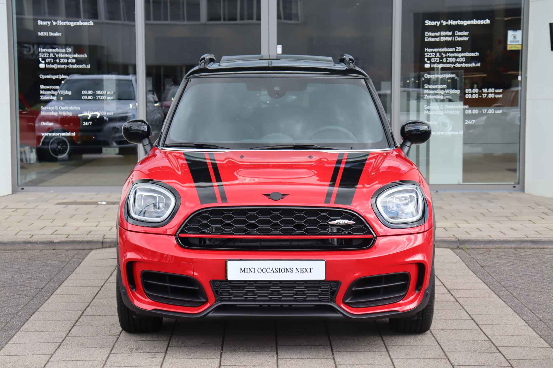 MINI Countryman John Cooper Works ALL4 Automaat / Premium Plus Pakket / Panoramadak / Achteruitrijcamera / Adaptieve LED / Active Cruise Control / Comfort Access - 4/35