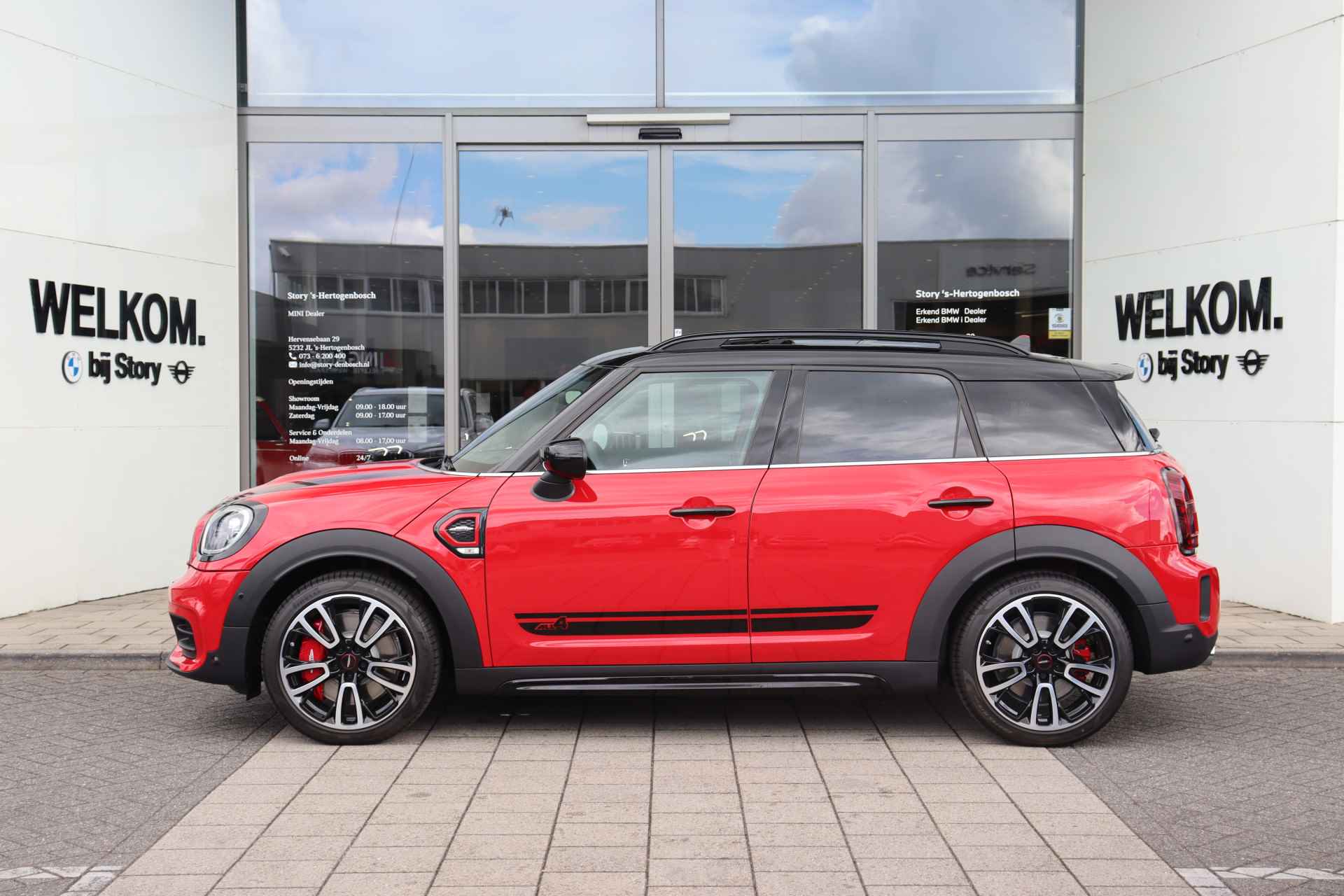 MINI Countryman John Cooper Works ALL4 Automaat / Premium Plus Pakket / Panoramadak / Achteruitrijcamera / Adaptieve LED / Active Cruise Control / Comfort Access - 8/35