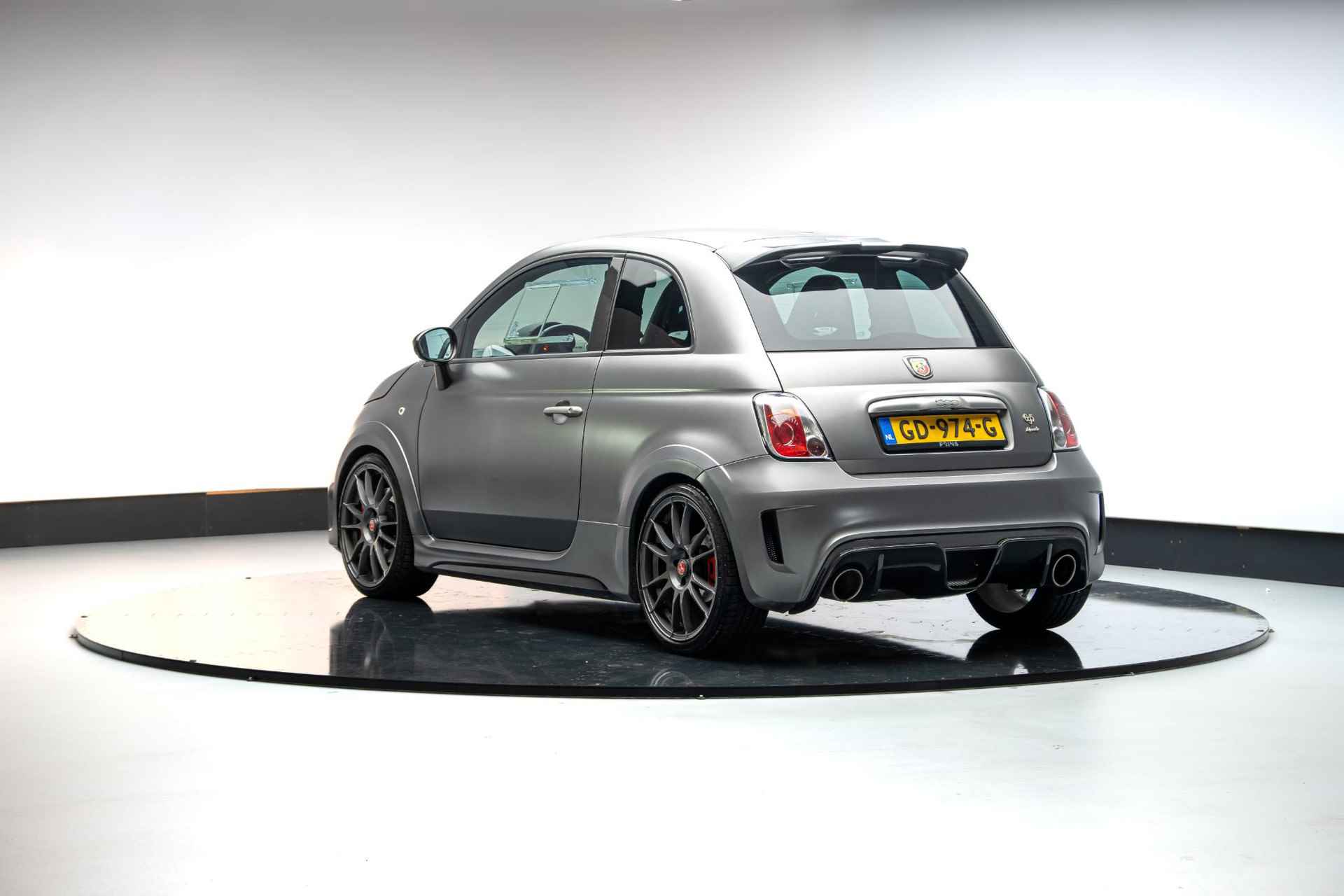 Abarth 500 1.4 T-Jet Abarth 695 Biposto Abarth  500 1.4 T-Jet Abarth 695 Biposto - 3/23