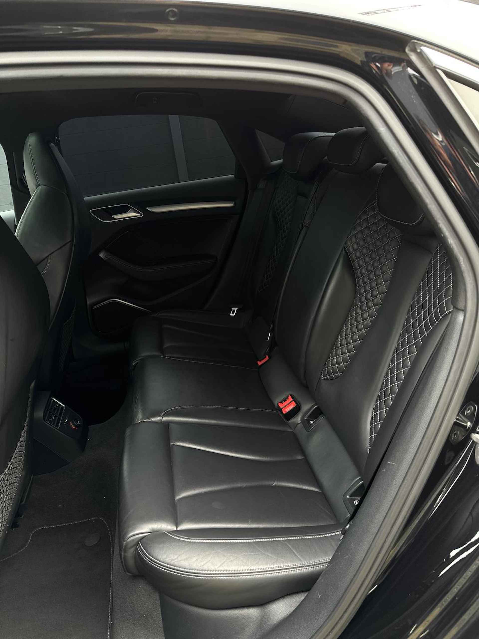 Audi S3 Limousine 2.0 TFSI Quattro B&O Panorama ACC - 6/24