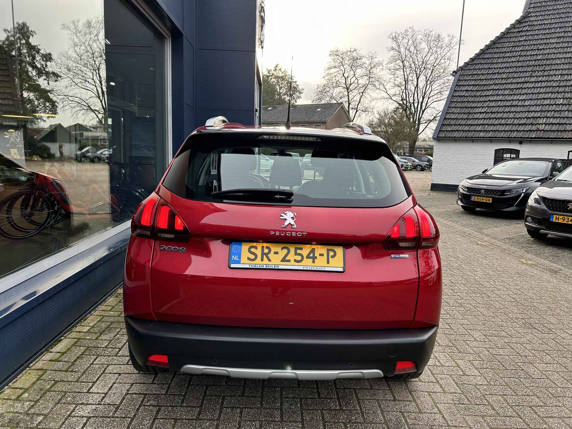 Peugeot 2008 1.2 Turbo 110 PK Allure | Navigatie | Hoge Zitpositie | Climate Control | Cruise Control | Parkeersensoren | Lichtmetalen Velgen 16" | Half Lederen Bekleding | Dakrails | Mistlampen | - 7/45