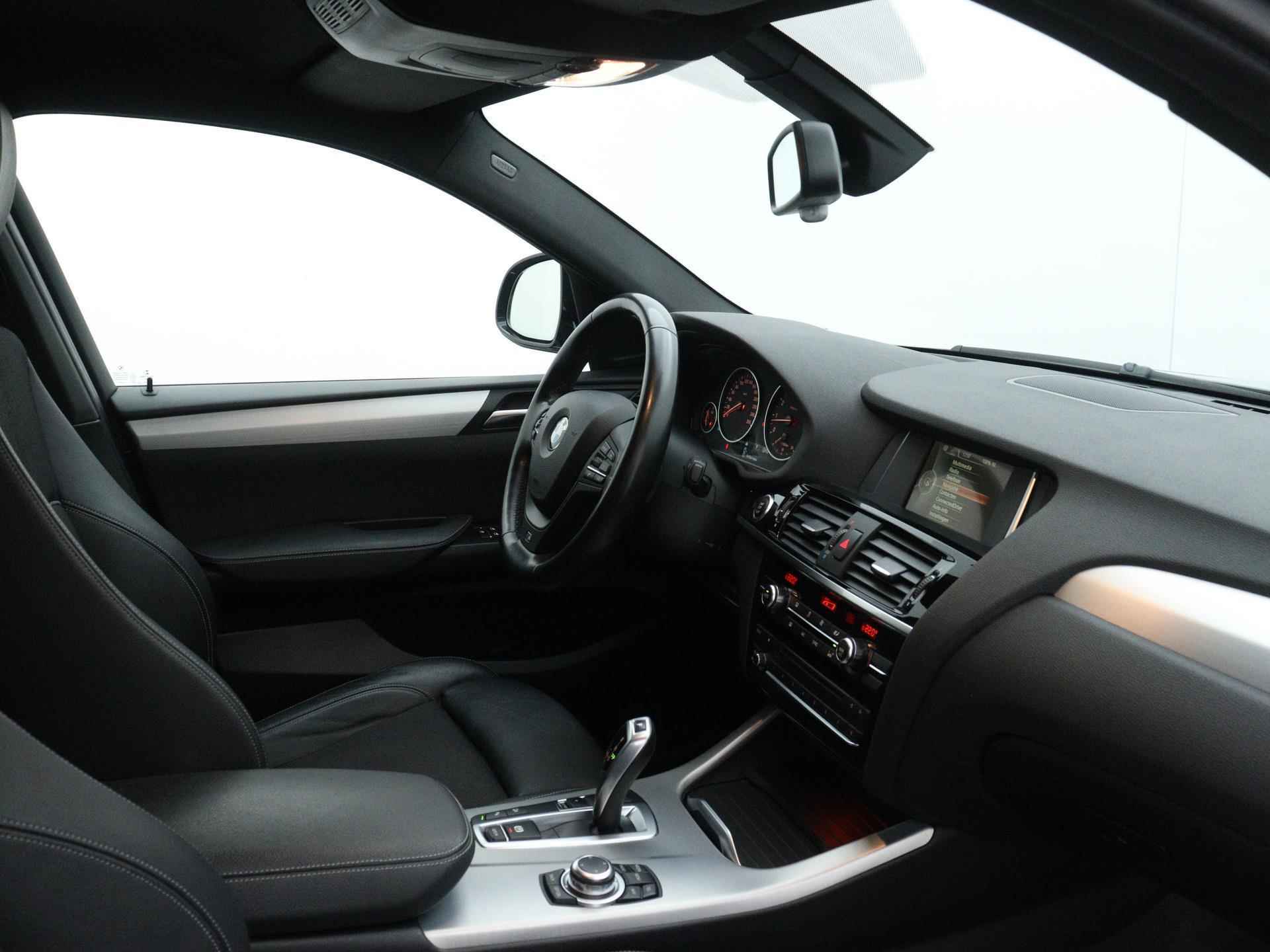 BMW X4 xDrive20i Executive | M-PAKKET | NAVIGATIE | ACHTERUITRIJCAMERA | SPORTSTOELEN | TREKHAAK | ELEKTRISCHE ACHTERKLEP | CLIMATE CONTROL | CRUISE CONTROL | BI-XENON KOPLAMPEN | - 5/21