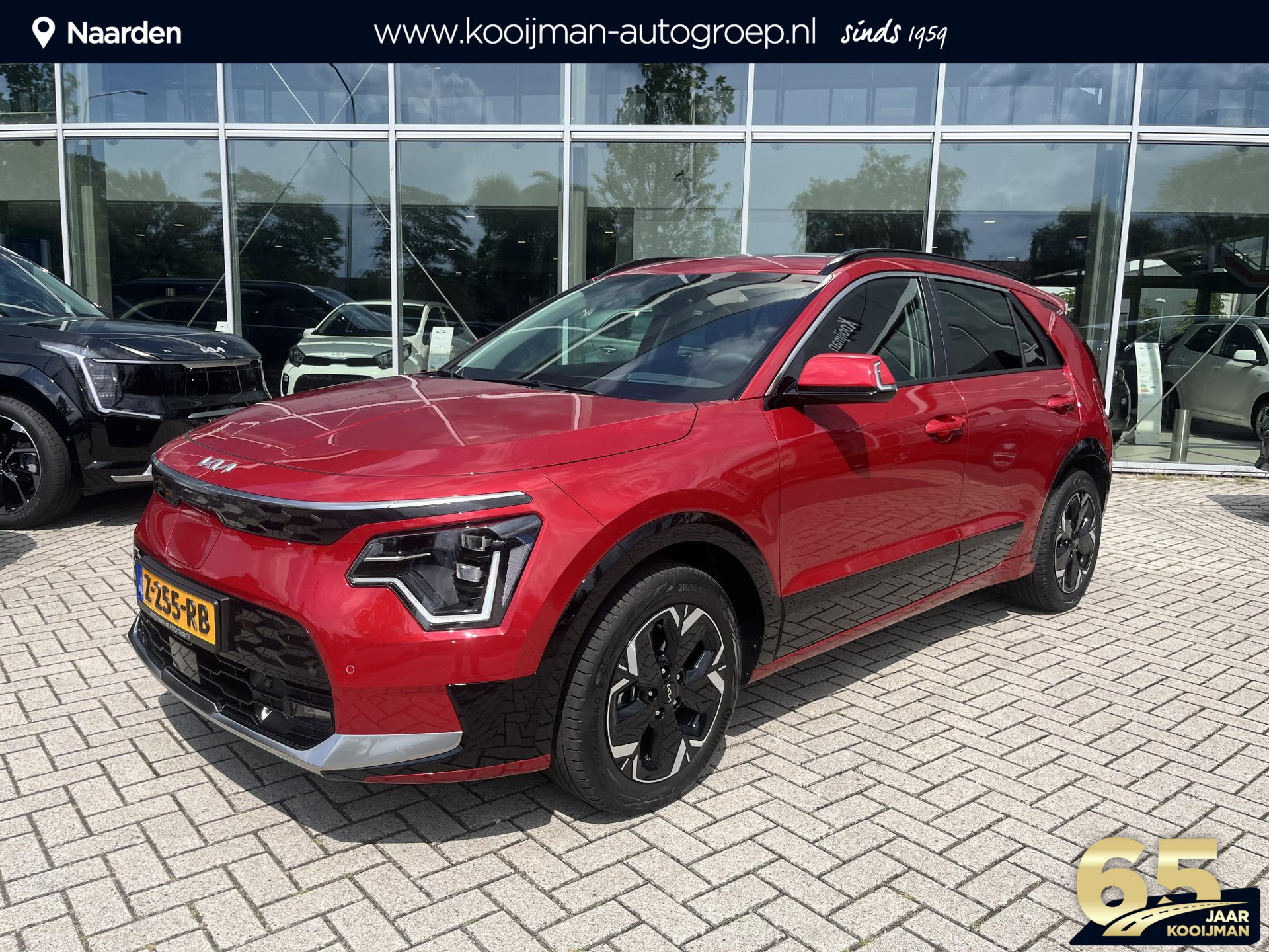 Kia Niro EV DynamicPlusLine 64.8 kWh | Panoramisch schuifdak | Cruise control | Apple Carplay/Android auto | Achteruitrijcamera | Navigatie |