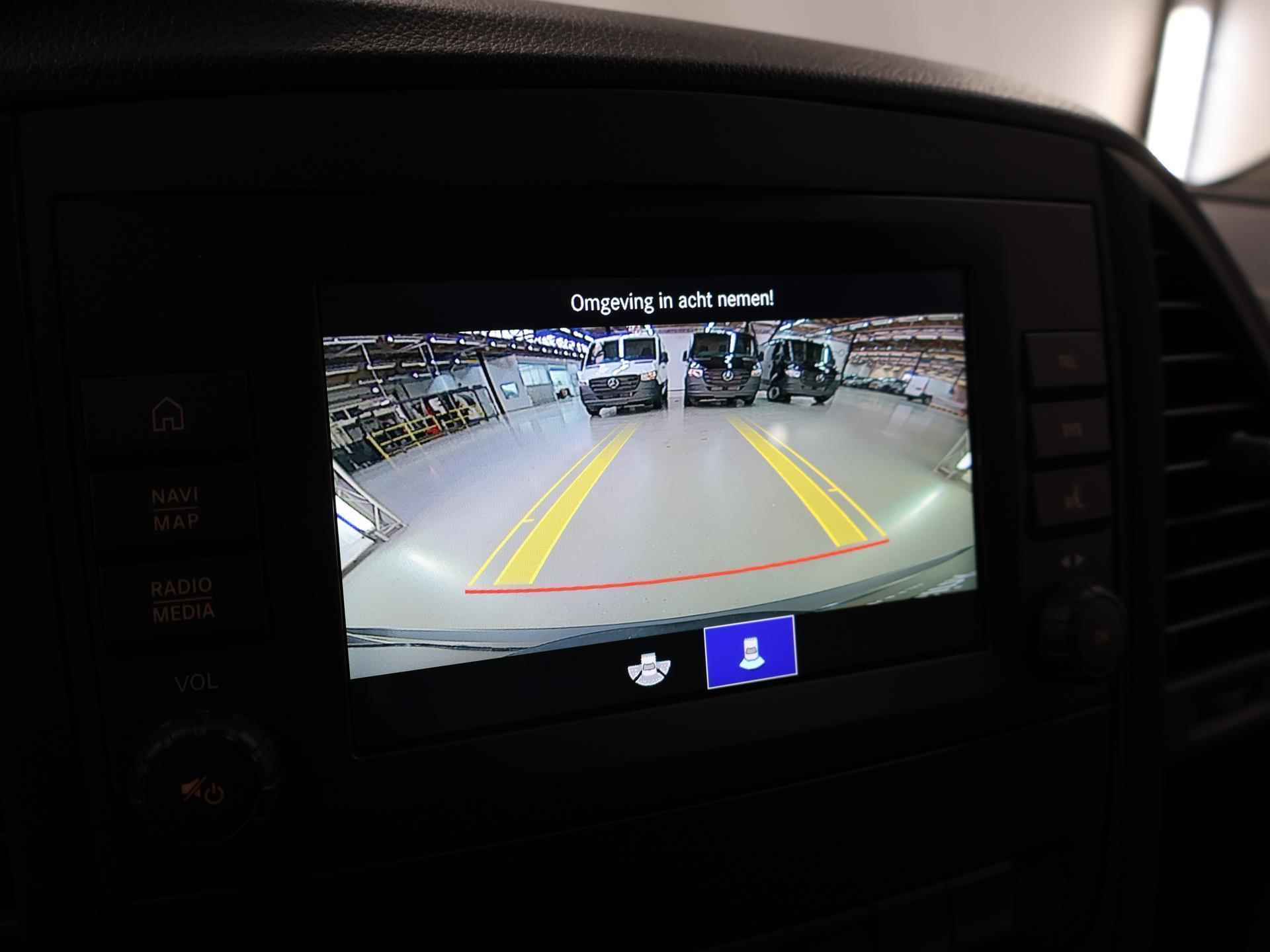 Mercedes-Benz eVito Tourer L3 | Stoelverwarming | Navigatie | Parkeercamera | Airco - 15/36