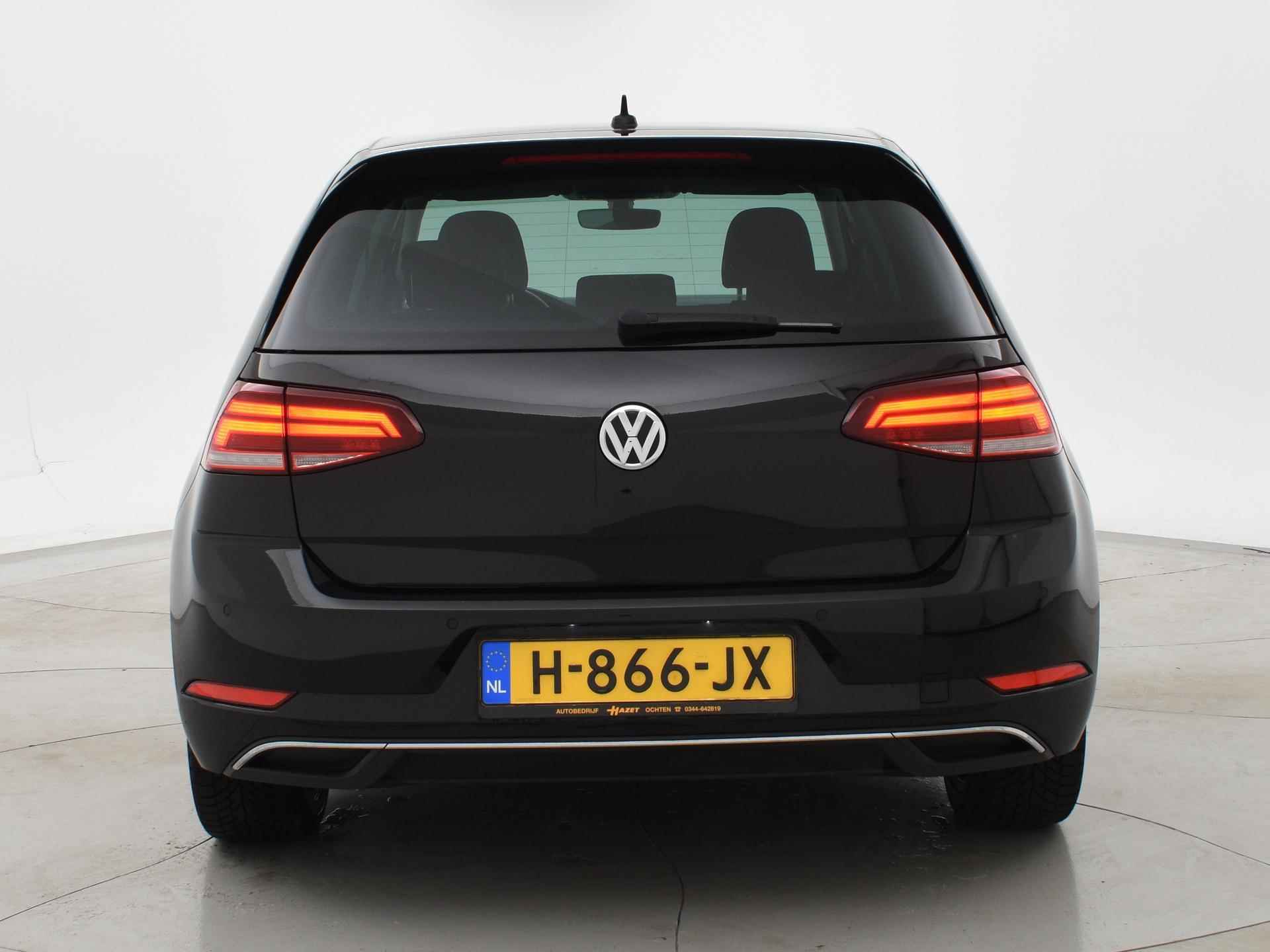 Volkswagen e-Golf E-DITION + FULL LED / ADAPTIVE CRUISE / CAMERA / NAVIGATIE / 17 INCH LMV - 8/40