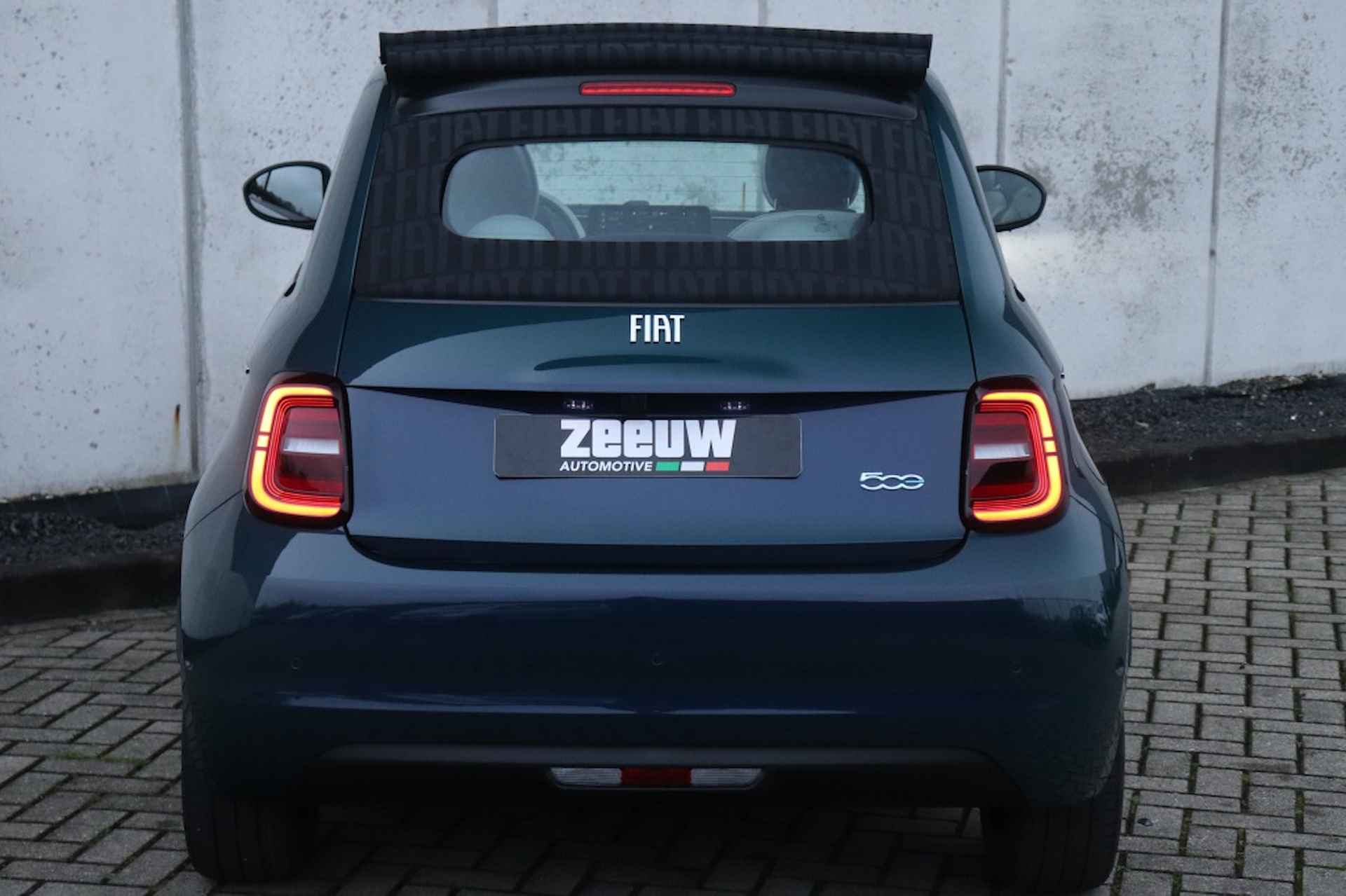 Fiat 500e Cabrio La Prima 42 kWh | Technology | Winter | BTW | 17" - 12/38