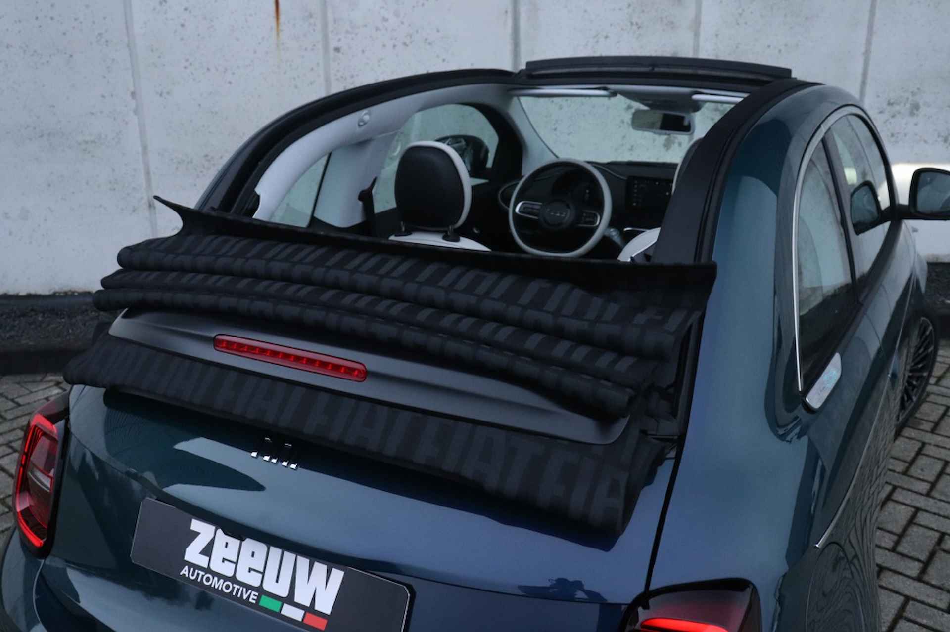 Fiat 500e Cabrio La Prima 42 kWh | Technology | Winter | BTW | 17" - 13/38