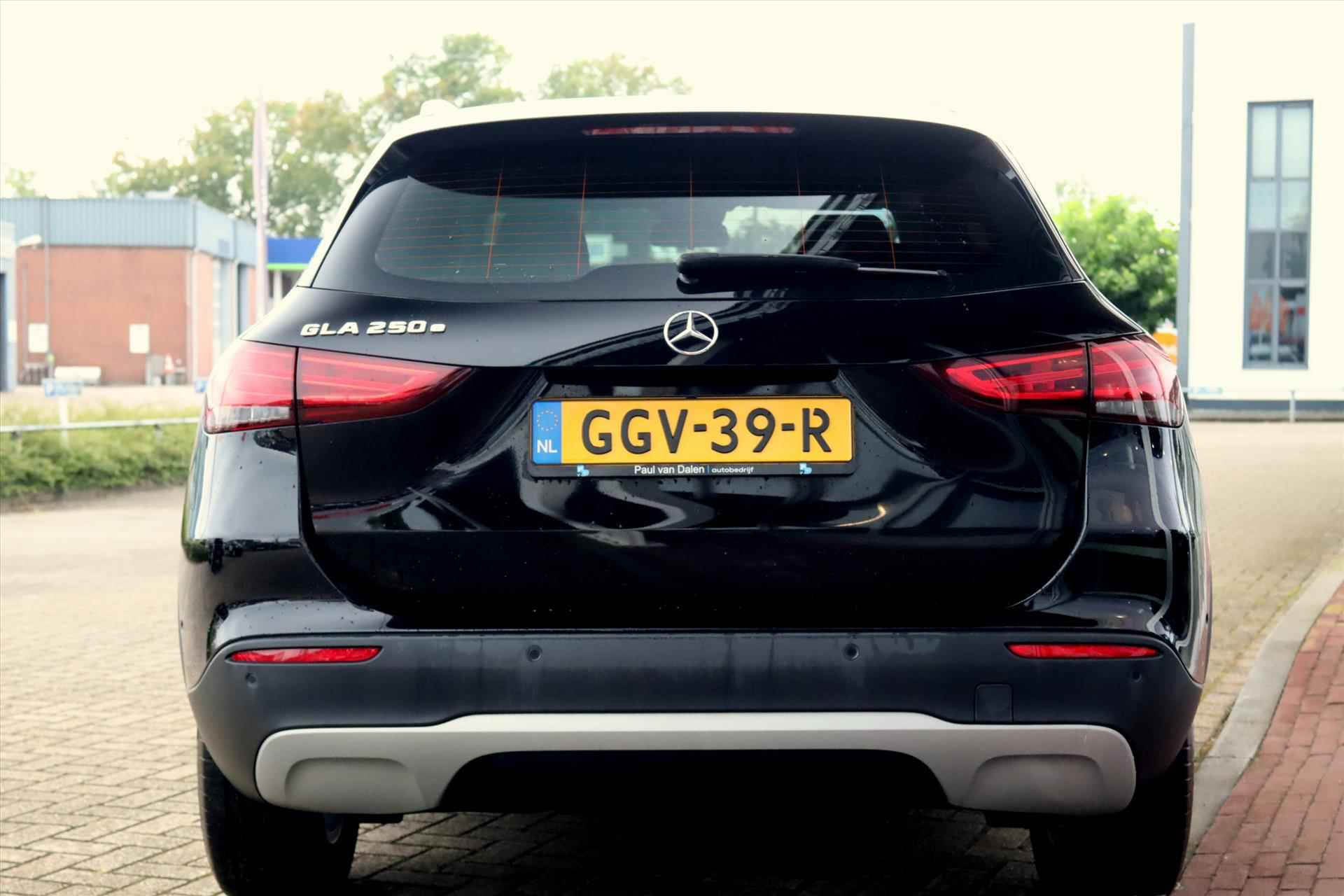 Mercedes GLA 250e 218PK AUTOMAAT(8) Widescreen | Navi | Camera | Apple Carplay | Half Leer | Clima | Cruise | - 44/57