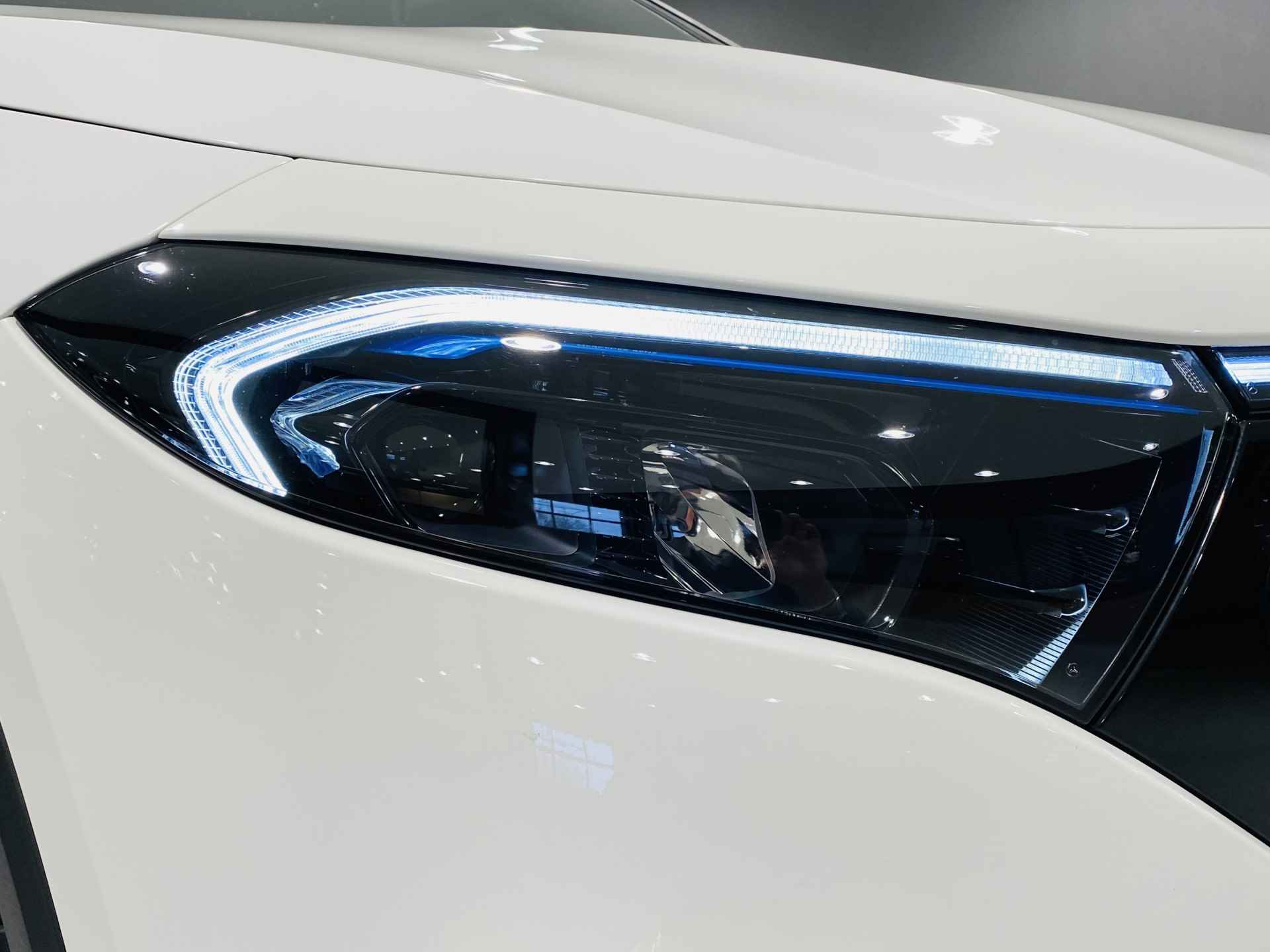 Mercedes-Benz EQA 250 Electric Art // LED High Performance koplampen // Elektrische Achterklep // Camera // Multifunctioneel AMG-sportstuur // MBUX augmented reali - 27/47