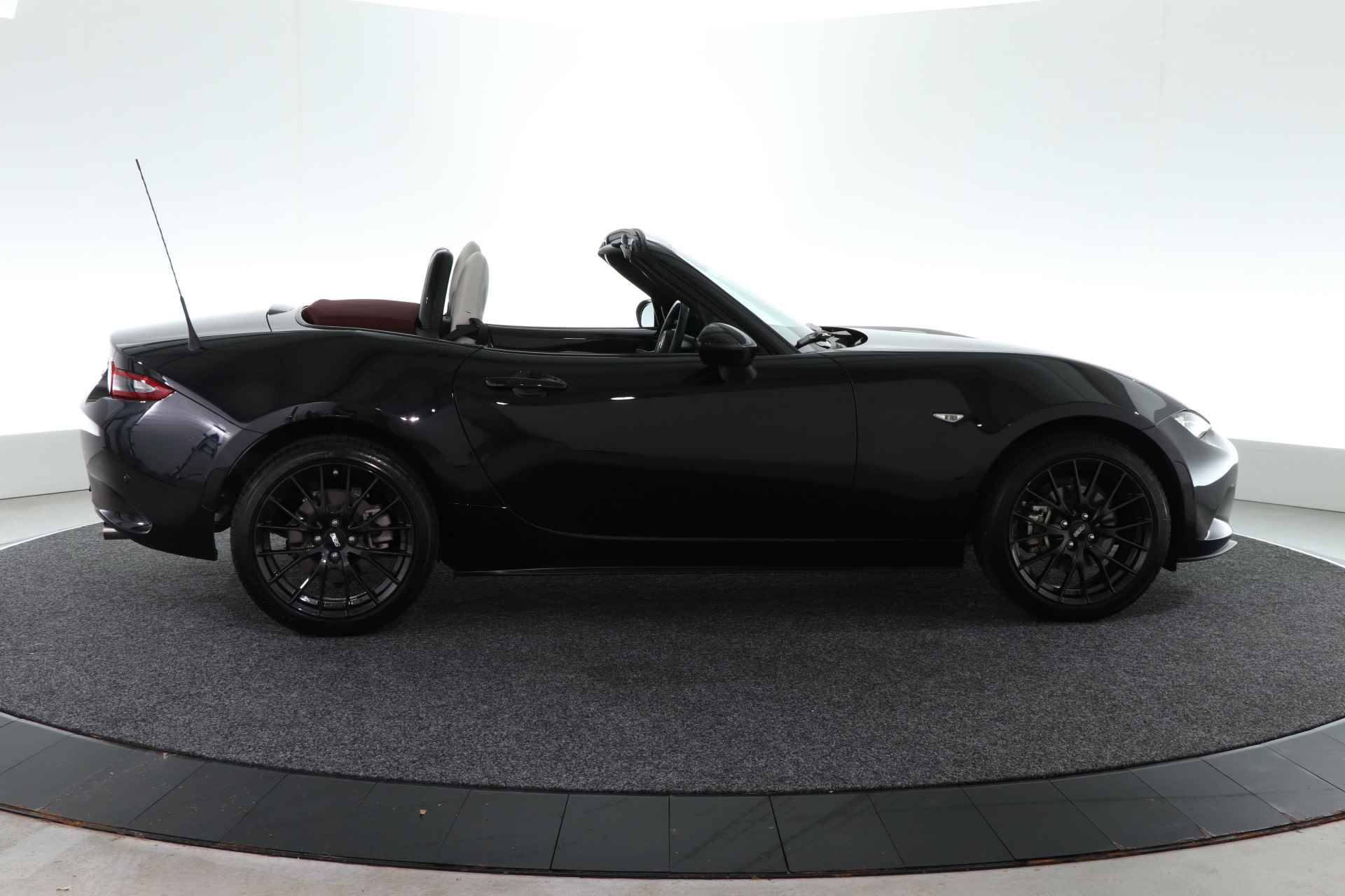 Mazda MX-5 2.0 SkyActiv-G 184 Signature / CAMERA / CARPLAY / CRUISE / STOELVERW. / - 14/34