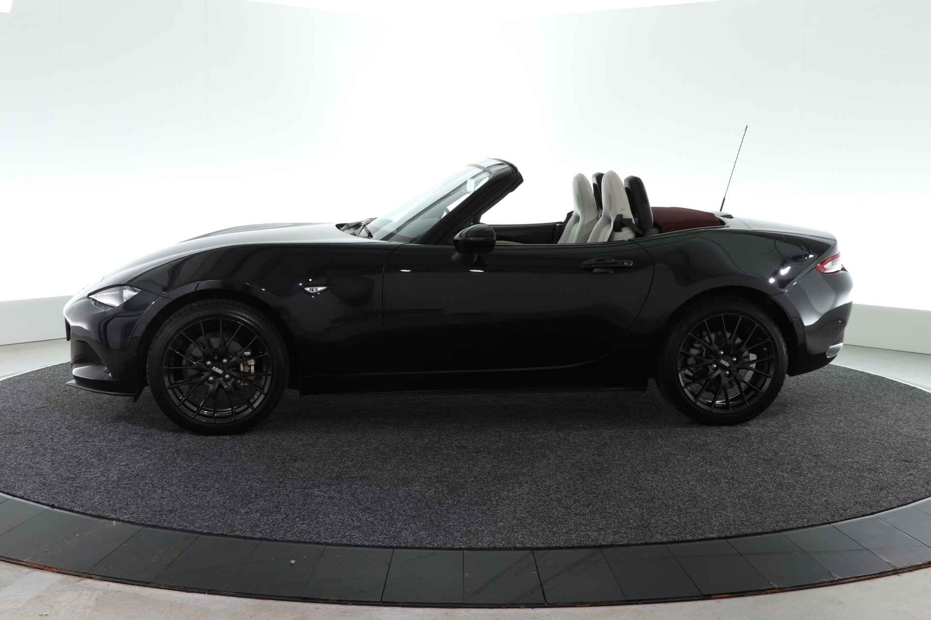 Mazda MX-5 2.0 SkyActiv-G 184 Signature / CAMERA / CARPLAY / CRUISE / STOELVERW. / - 15/34