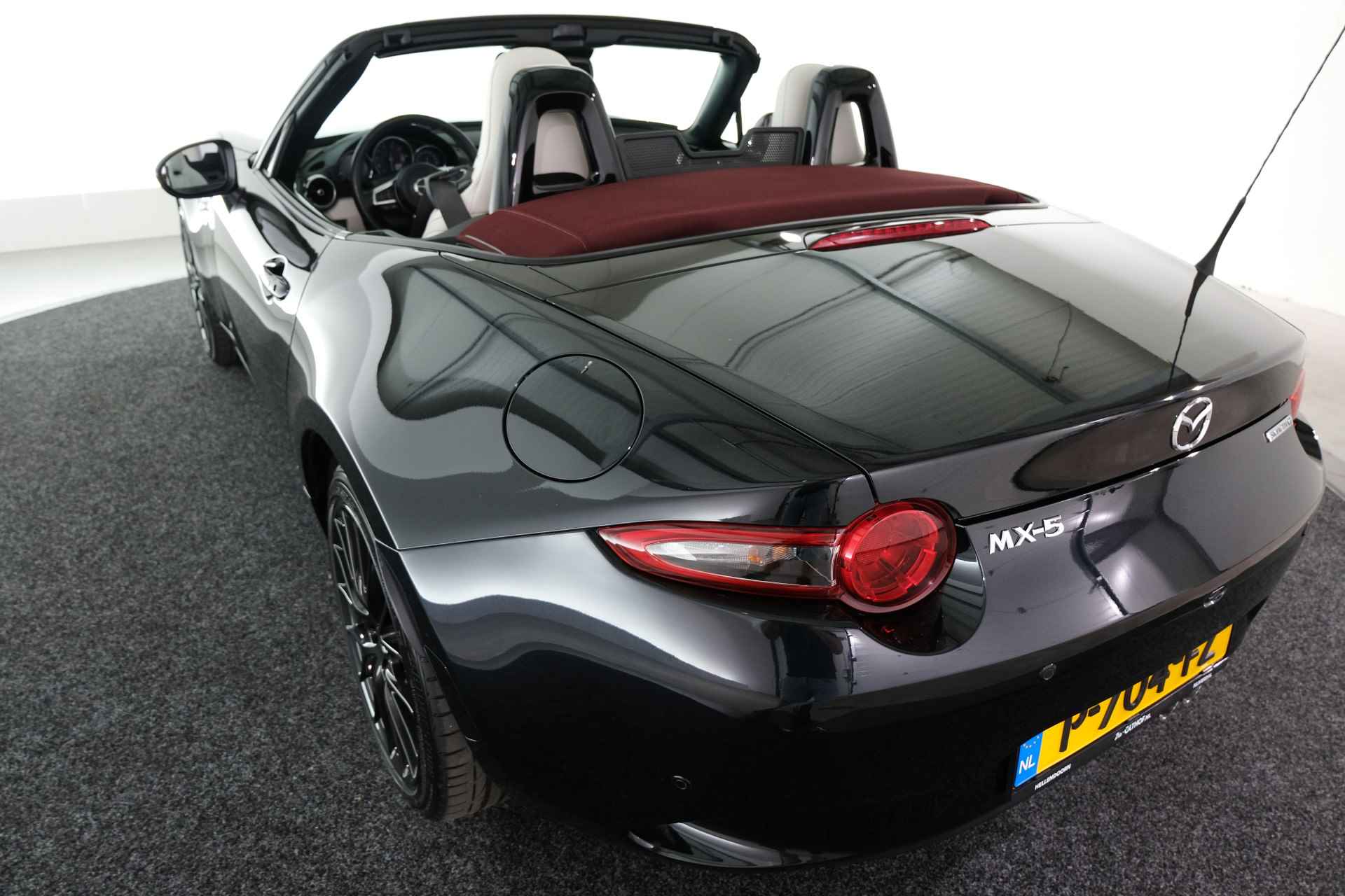 Mazda MX-5 2.0 SkyActiv-G 184 Signature / CAMERA / CARPLAY / CRUISE / STOELVERW. / - 24/34