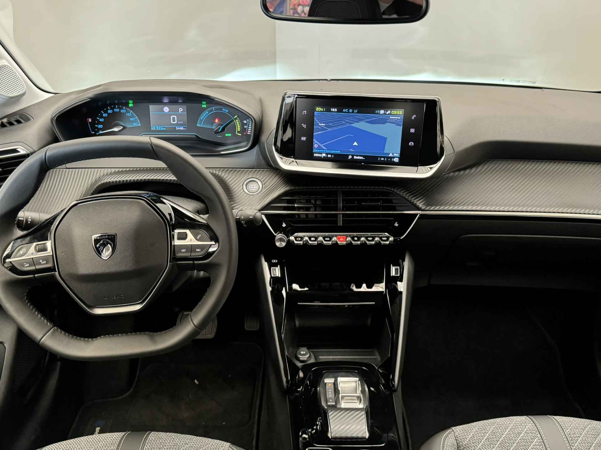Peugeot e-208 EV Style 50 kWh | Navigatie | Warmtepomp | Climate | LM 16'' | Carplay/Android Auto | Privacy Glass | Parkeersensoren V+A | - 4/36