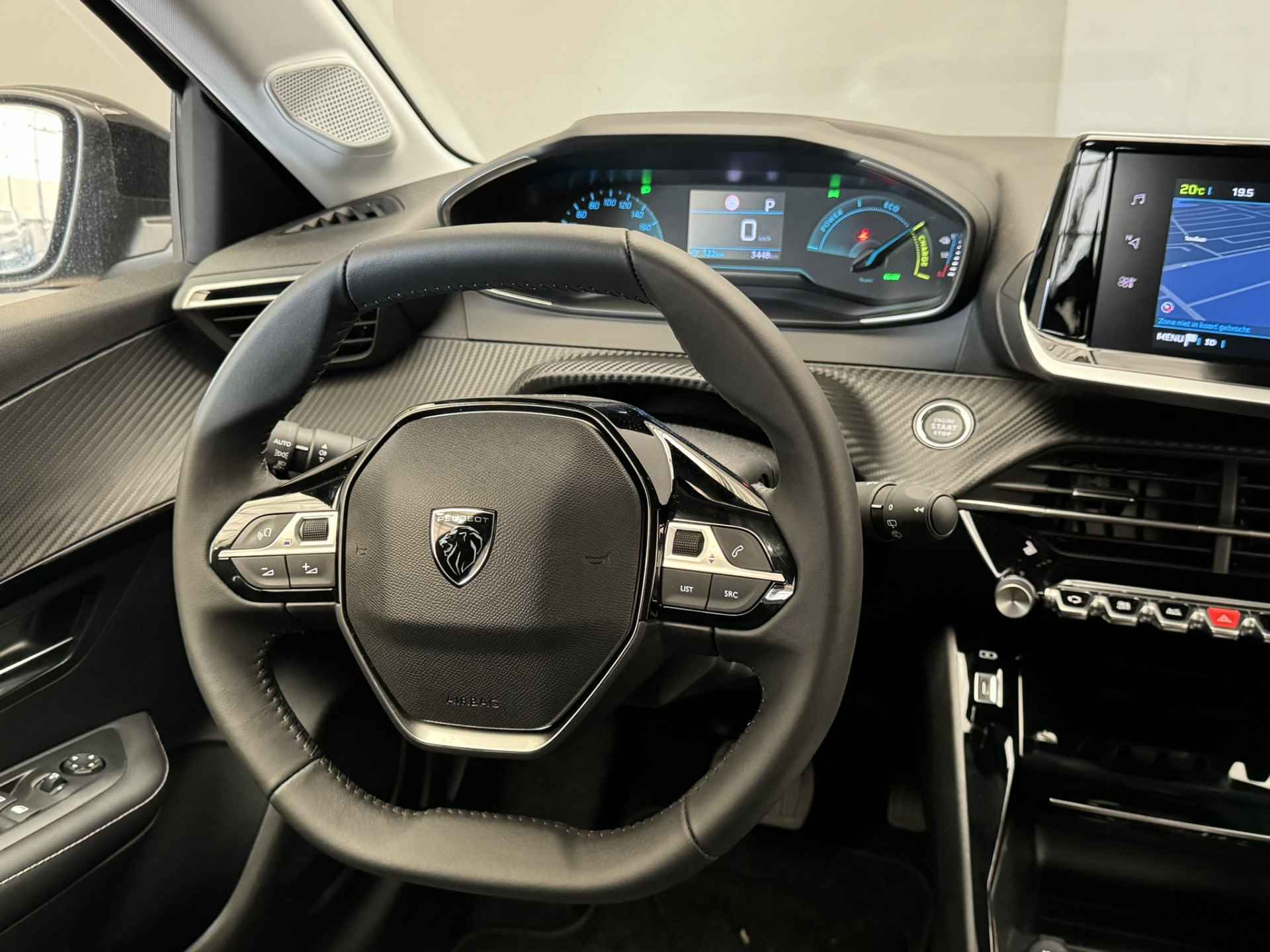 Peugeot e-208 EV Style 50 kWh | Navigatie | Warmtepomp | Climate | LM 16'' | Carplay/Android Auto | Privacy Glass | Parkeersensoren V+A | - 20/36