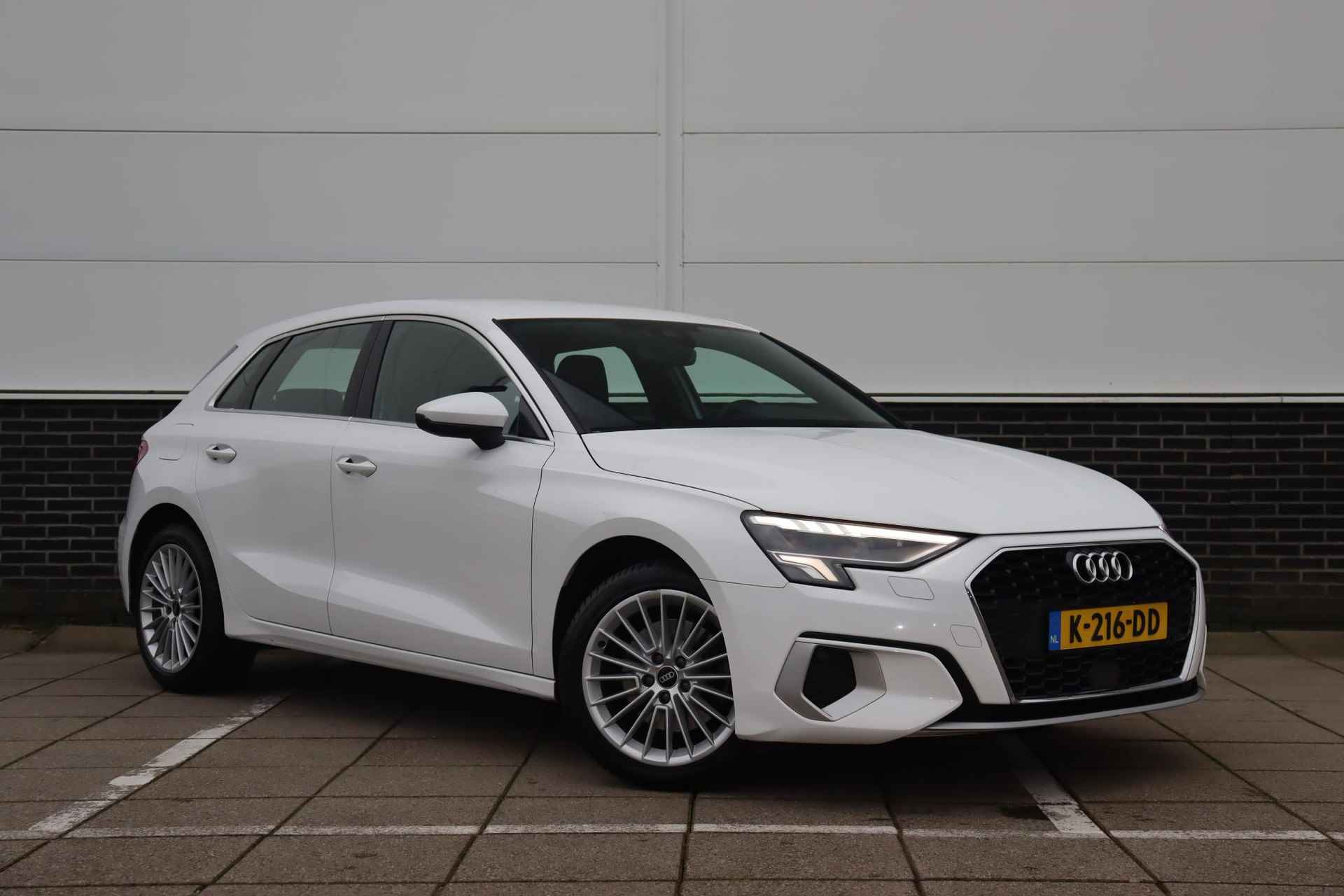 Audi A3 Sportback 30 TFSI Business edition LED Koplampen Navigatie Clima Allseason - 3/43