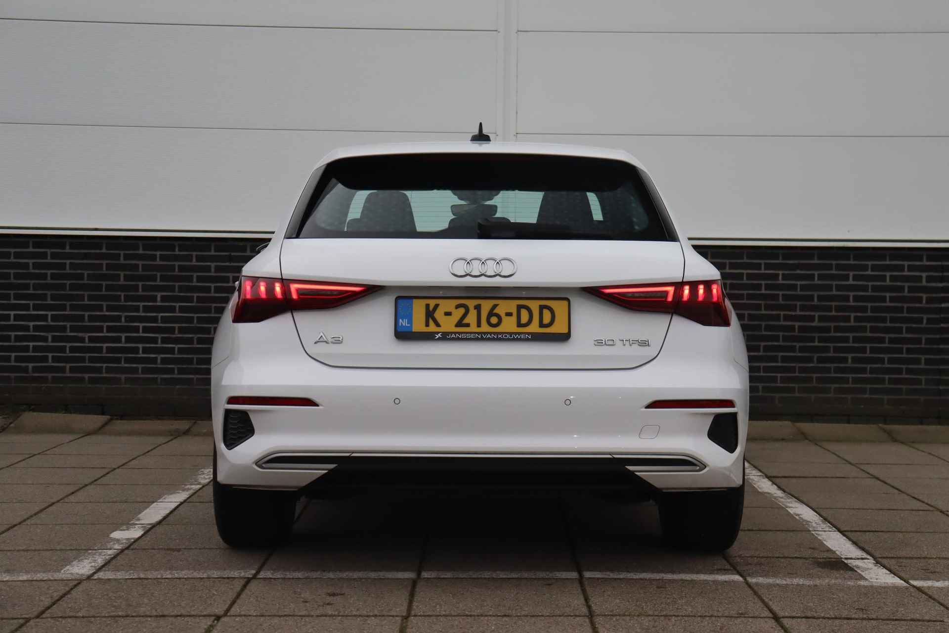 Audi A3 Sportback 30 TFSI Business edition LED Koplampen Navigatie Clima Allseason - 5/43