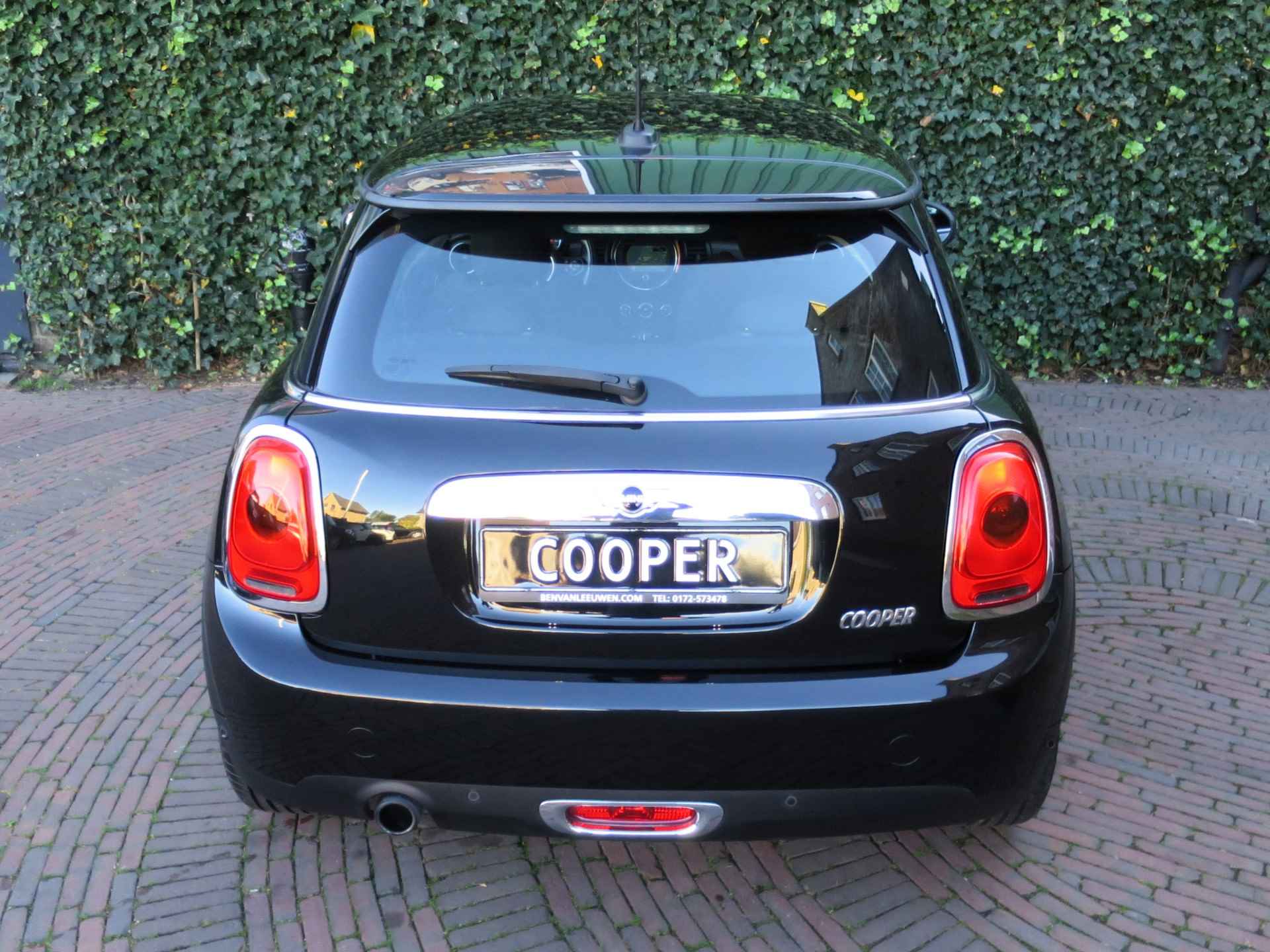 MINI Cooper 1.5 Chili F56 met Navi, Keyless entry, PDC en 17" - 5/39