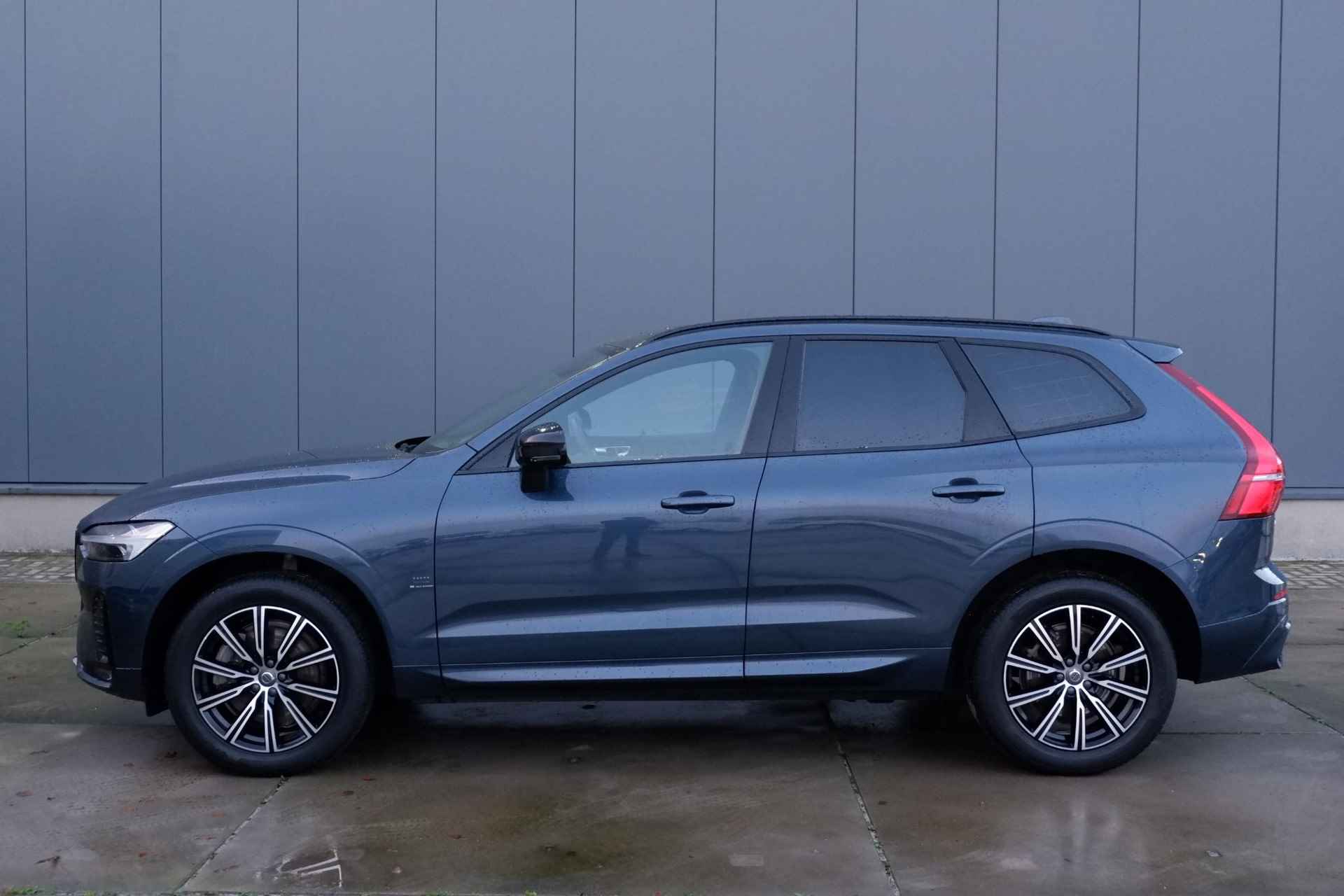 Volvo XC60 B4 Plus Dark Mild Hybrid Diesel, Google Navigatie, Lederen bekleding, Stoelverwarming, - 10/19