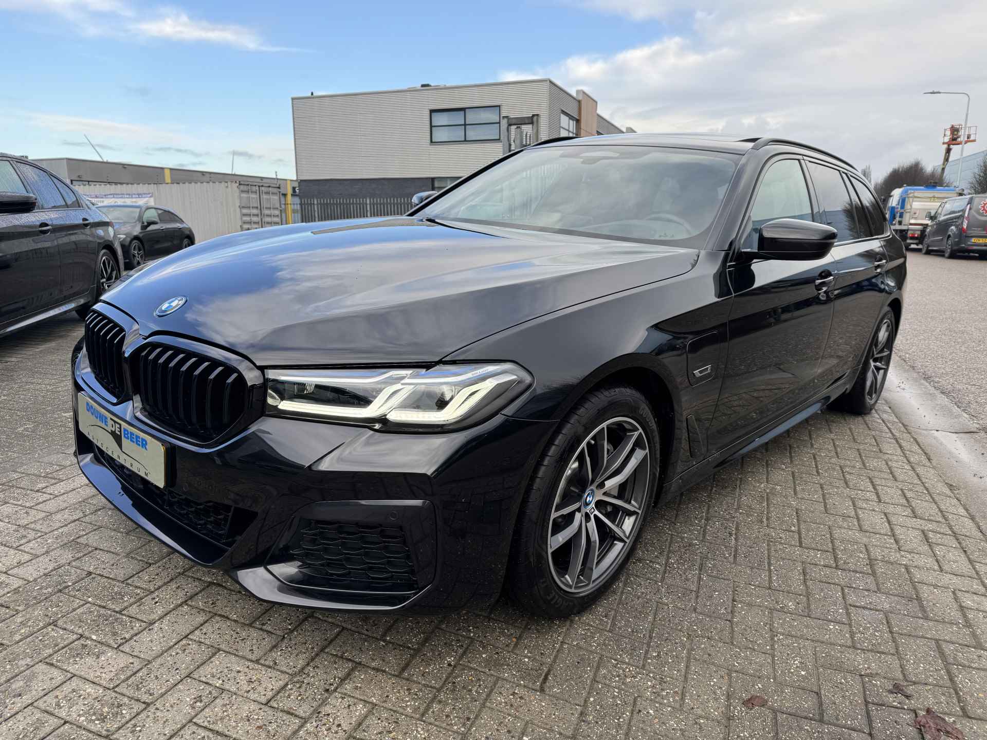 BMW 5 Serie Touring 530e M-Sport 530 Pano-Dak | Dr.ass.pro | Camera | Keyless | HUD - 5/35