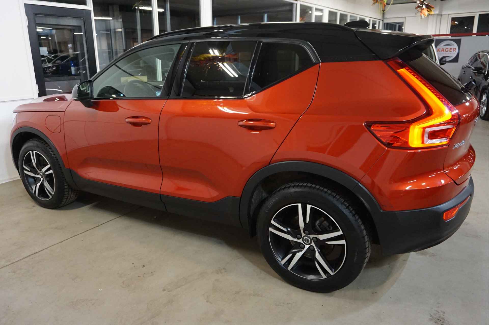 Volvo XC40 1.5 T4 Recharge R-Design 213Pk Camera. Stuur-verw. - 9/42