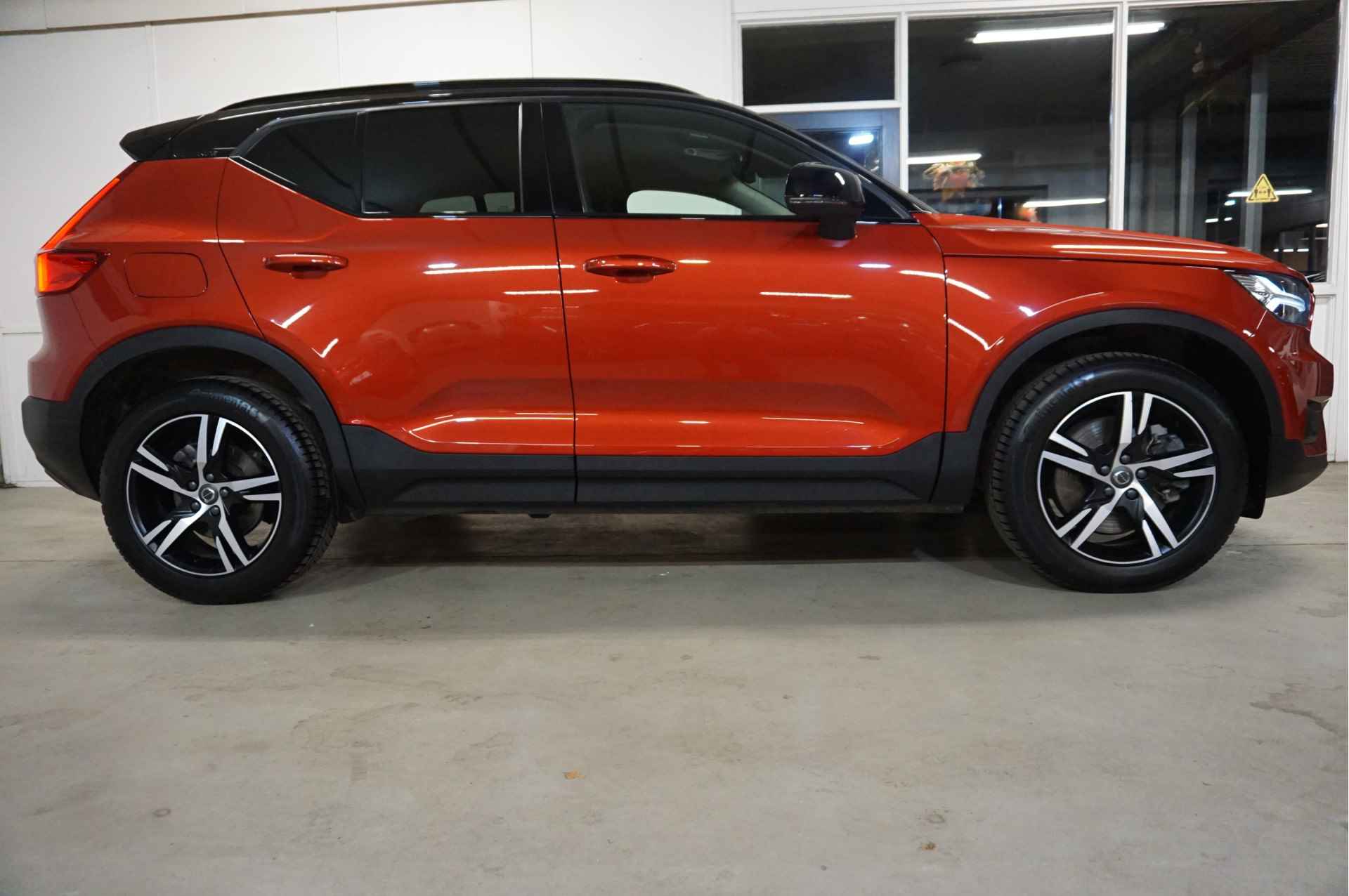 Volvo XC40 1.5 T4 Recharge R-Design 213Pk Camera. Stuur-verw. - 15/42