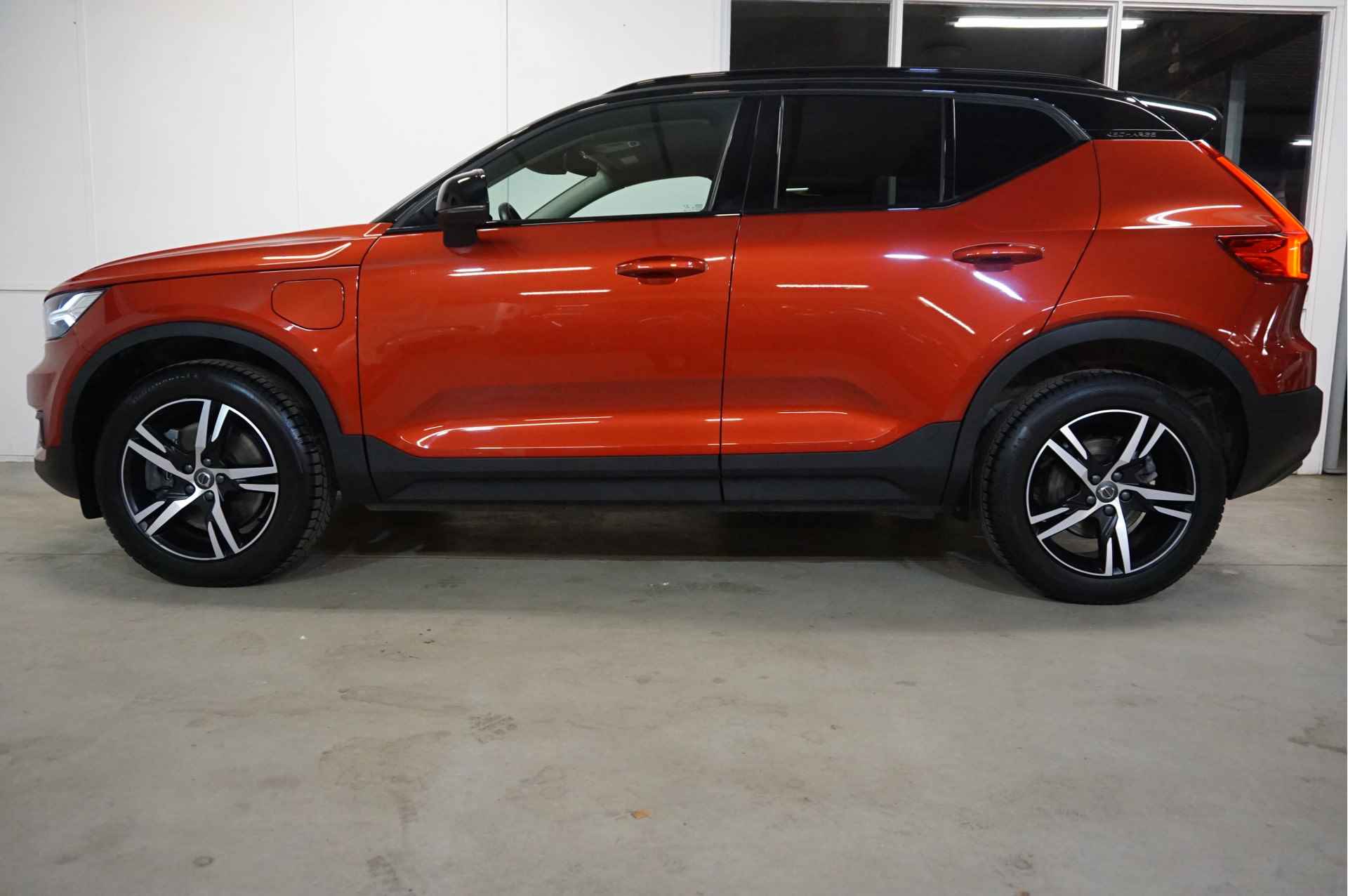 Volvo XC40 1.5 T4 Recharge R-Design 213Pk Camera. Stuur-verw. - 19/42