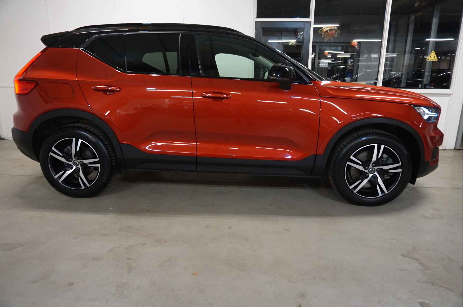 Volvo XC40 1.5 T4 Recharge R-Design 213Pk Camera. Stuur-verw. - 39/42