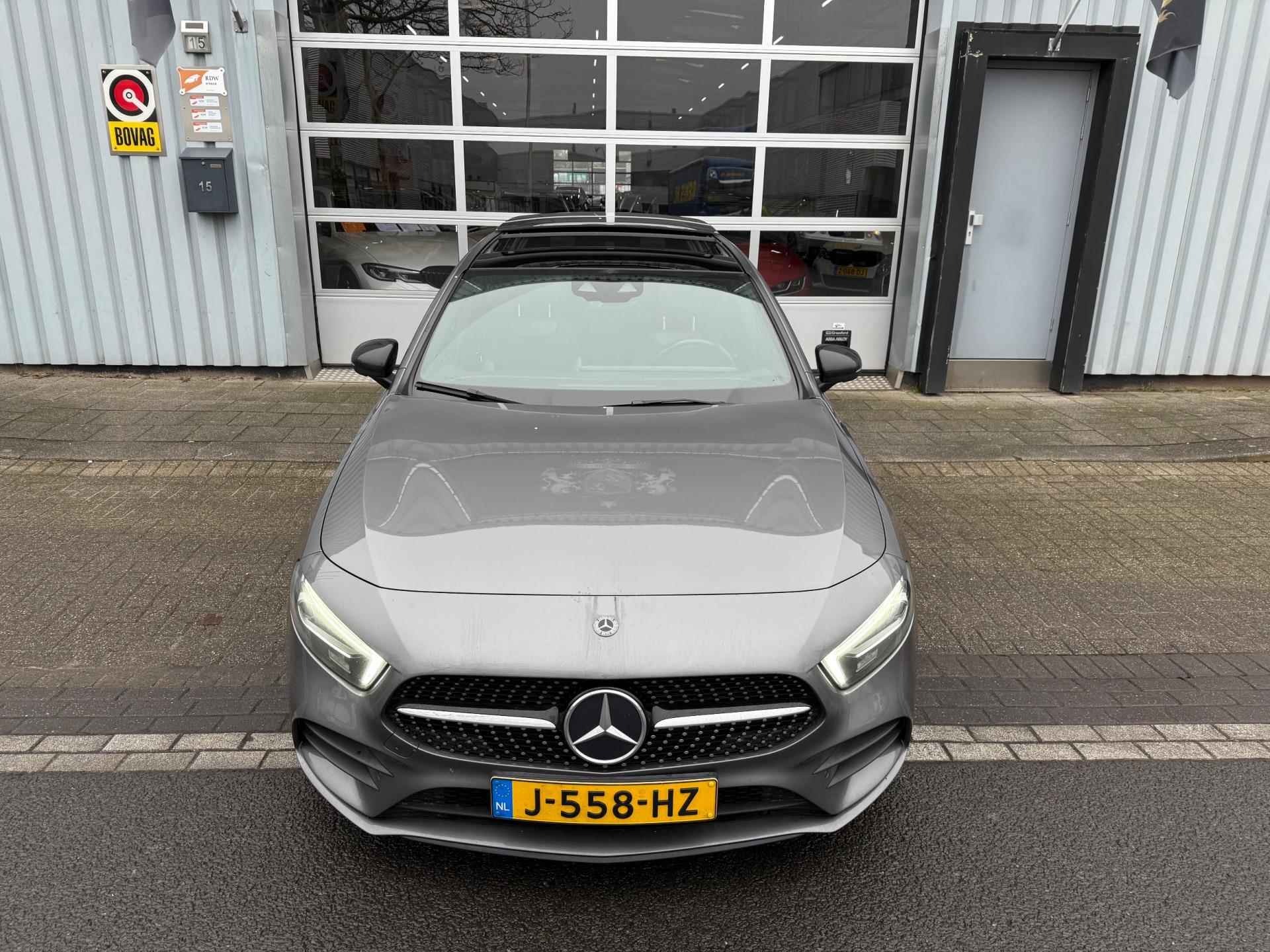 Mercedes-Benz A-klasse 250e AMG LED/LMV18/CAM/NAVI/LEER/PANO - 3/17