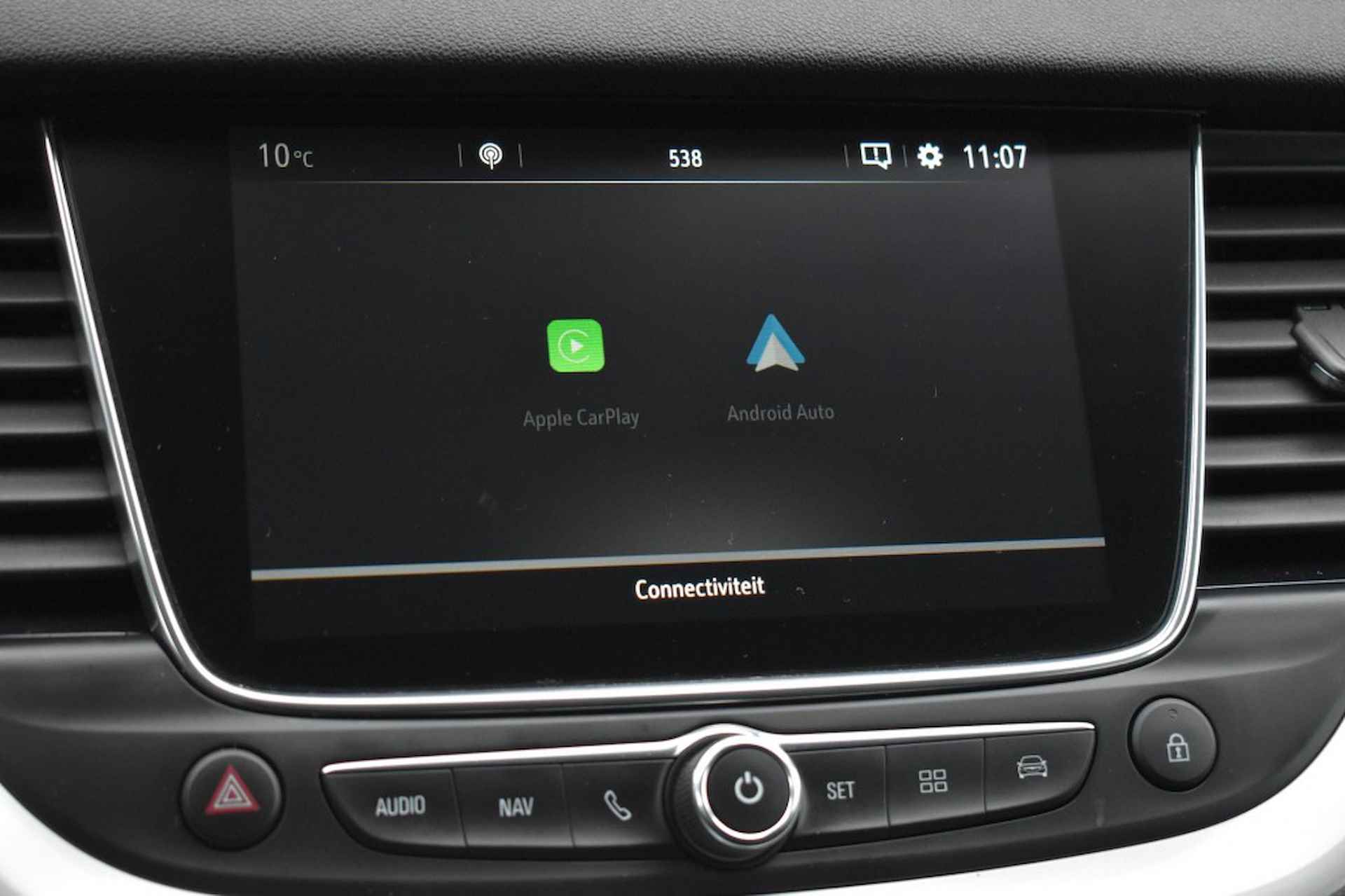 OPEL Grandland X 1.2 TURBO AUT. / NAVI / P.CAMERA / APPLE CARPLAY / PDC V+A - 24/41