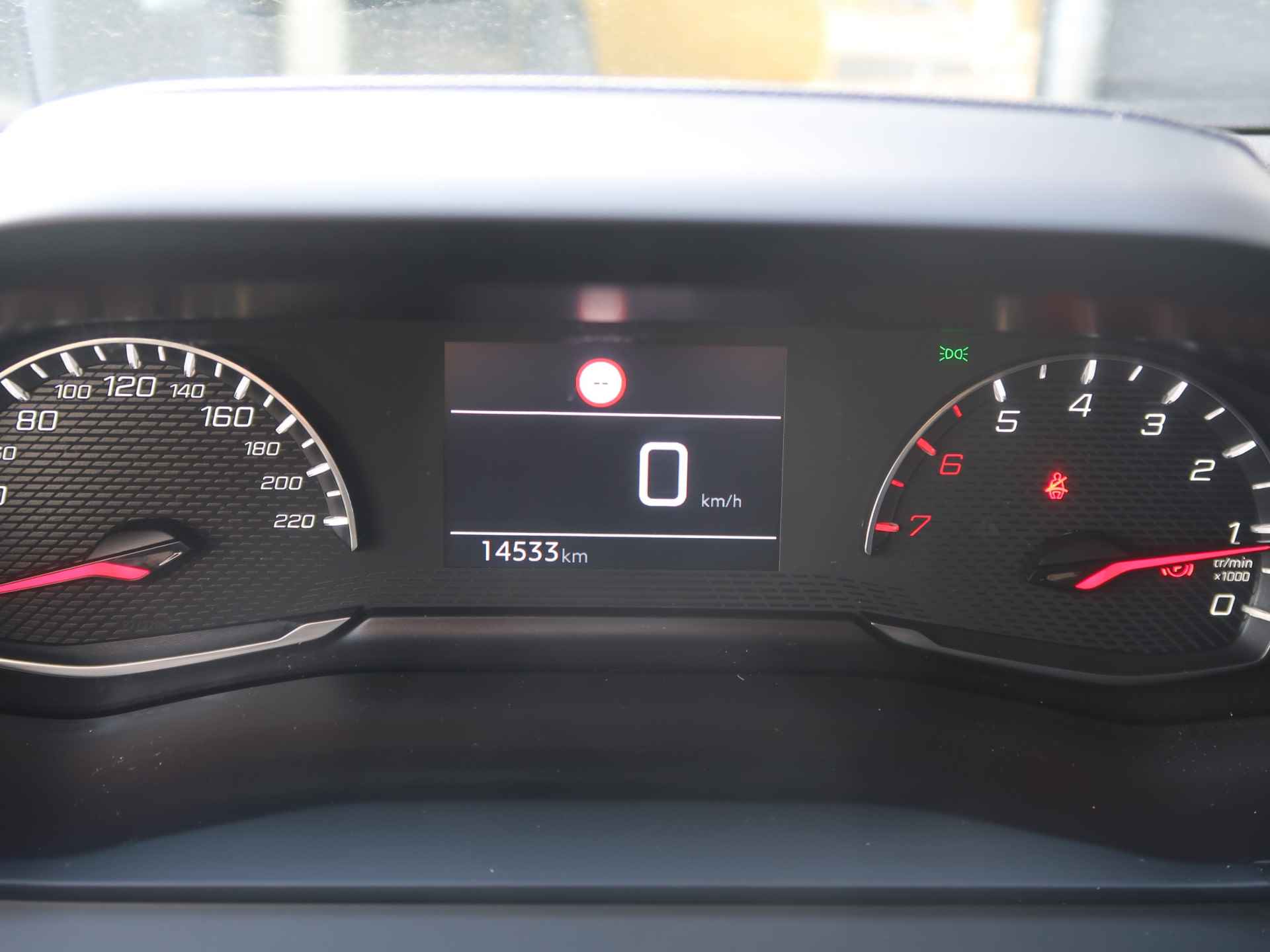 Peugeot 208 100 Pk * Allure * * Navigatie * DAB+ Radio * 1/2 Leder * L.M. Velgen * Climate & Cruise Control * Parkeerhulp * - 18/38