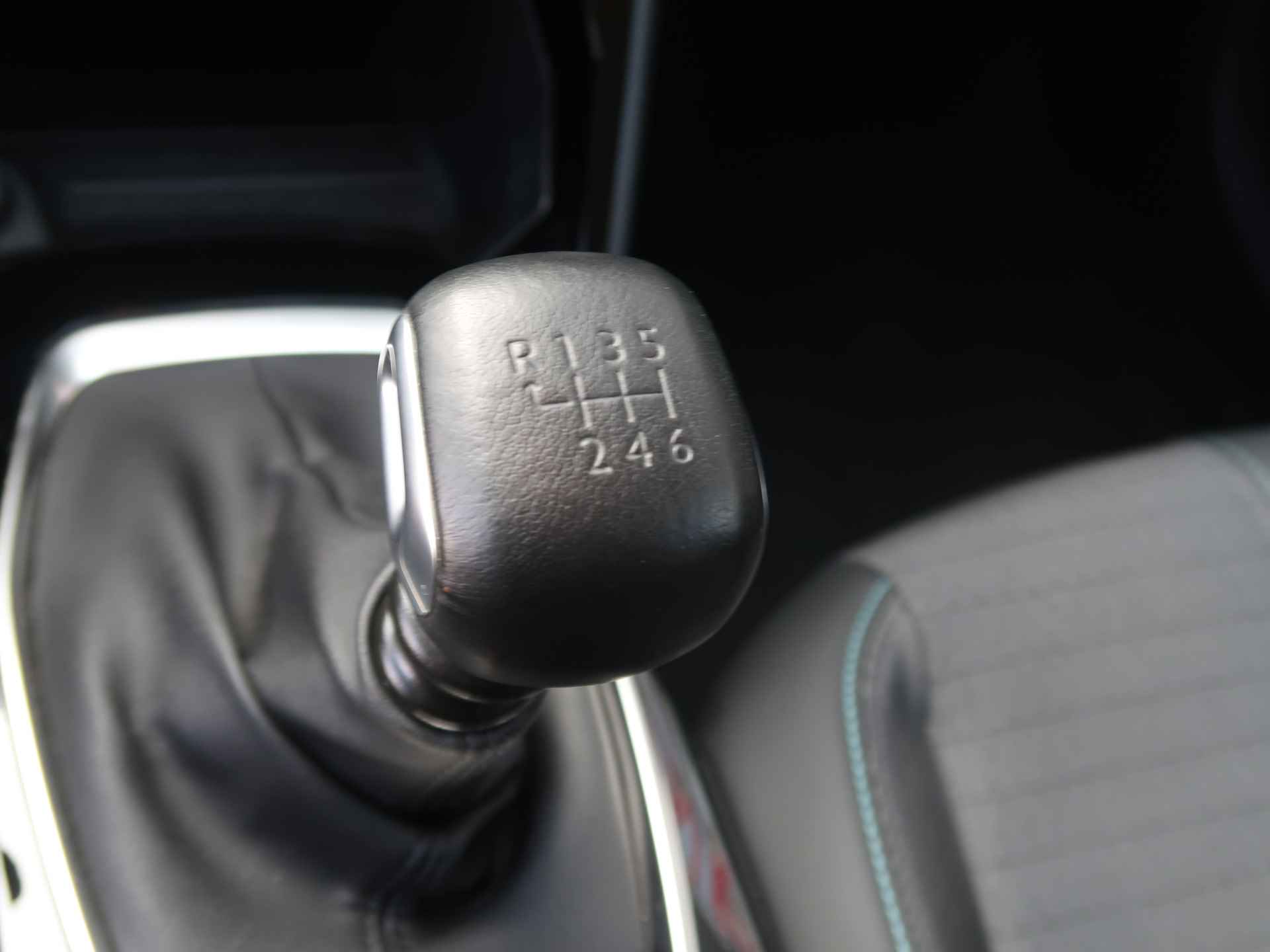 Peugeot 208 100 Pk * Allure * * Navigatie * DAB+ Radio * 1/2 Leder * L.M. Velgen * Climate & Cruise Control * Parkeerhulp * - 19/38