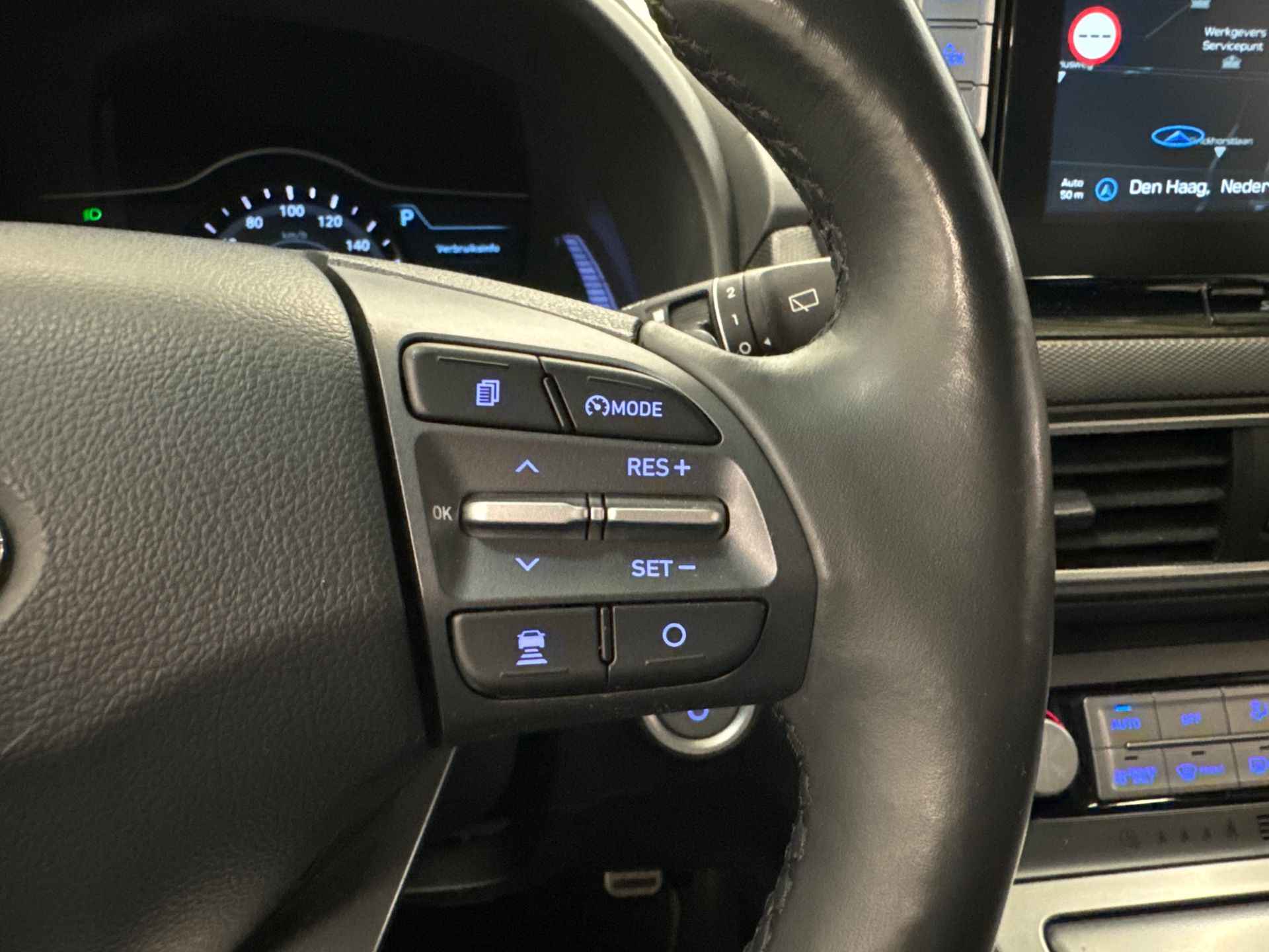 HYUNDAI Kona EV 204PK PREMIUM NAVI LEDER TEL PDC CAMERA NAP - 18/27