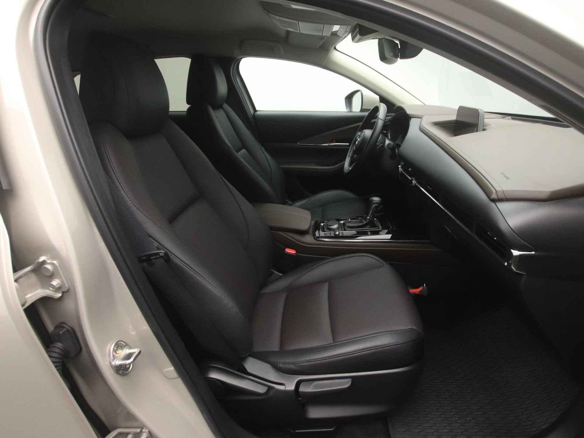 Mazda CX-30 2.0 e-SkyActiv-X Luxury i-Activesense automaat : dealer onderhouden en 24 maanden verlengde garantie - 21/48
