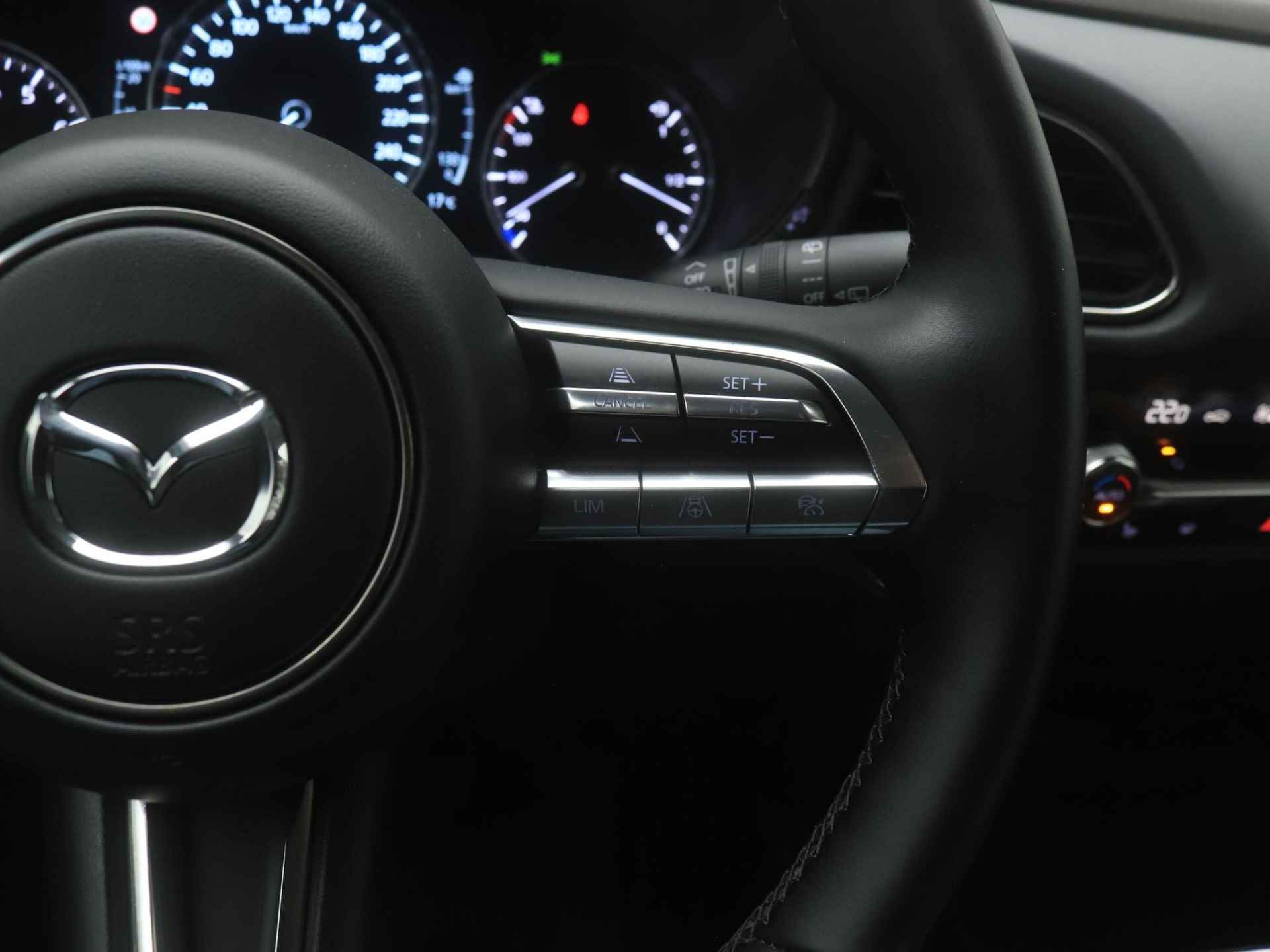 Mazda CX-30 2.0 e-SkyActiv-X Luxury i-Activesense automaat : dealer onderhouden en 24 maanden verlengde garantie - 26/48