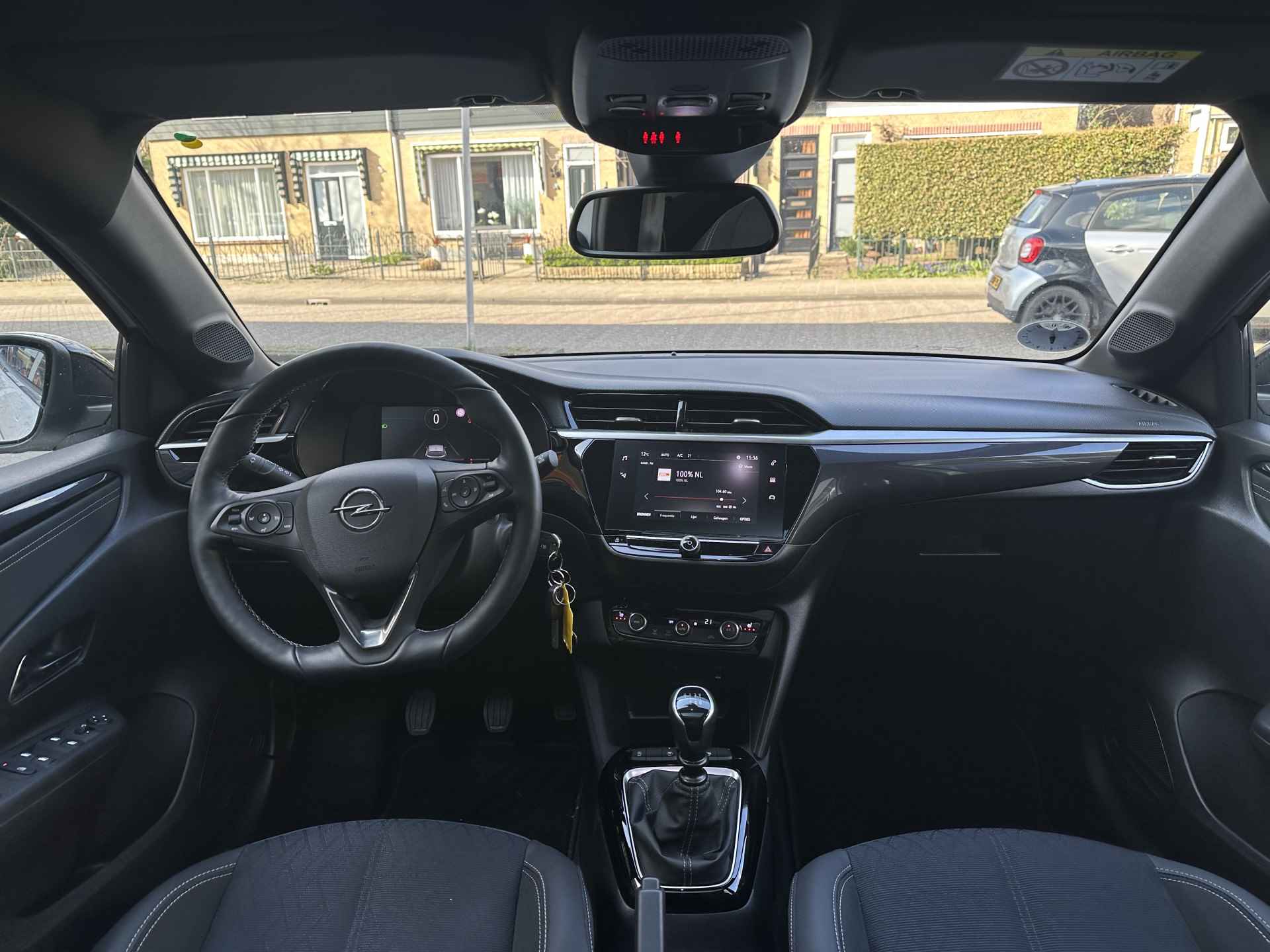 Opel Corsa 1.2 Elegance Turbo Panorama dak/Dodehoek sensor/Stoel en stuurverwarming. - 12/34