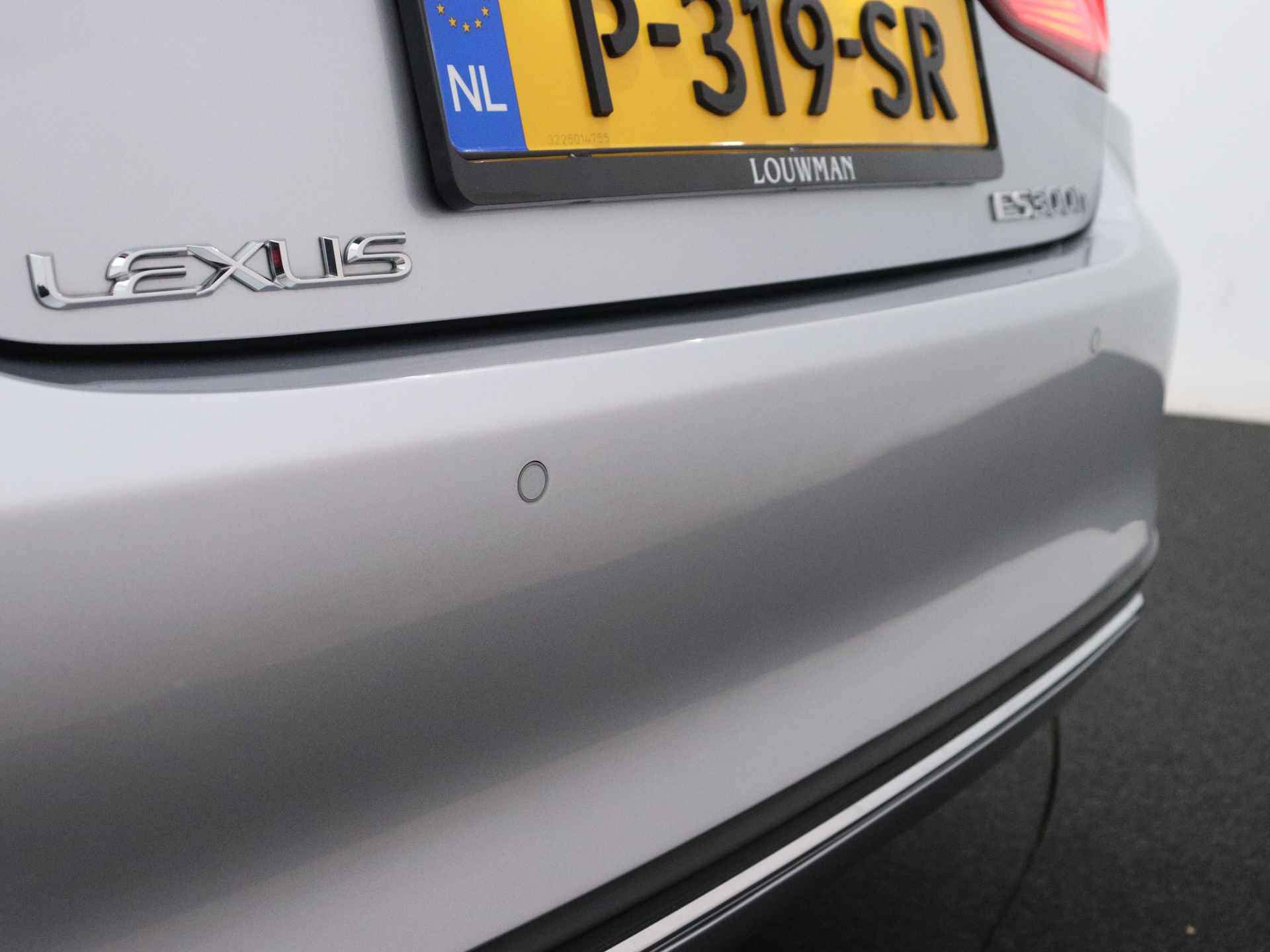 Lexus ES 300h President Line | 1ste Eigenaar | Mark Levinson Audio | 360° Camera | DJ 30-4 - 42/49