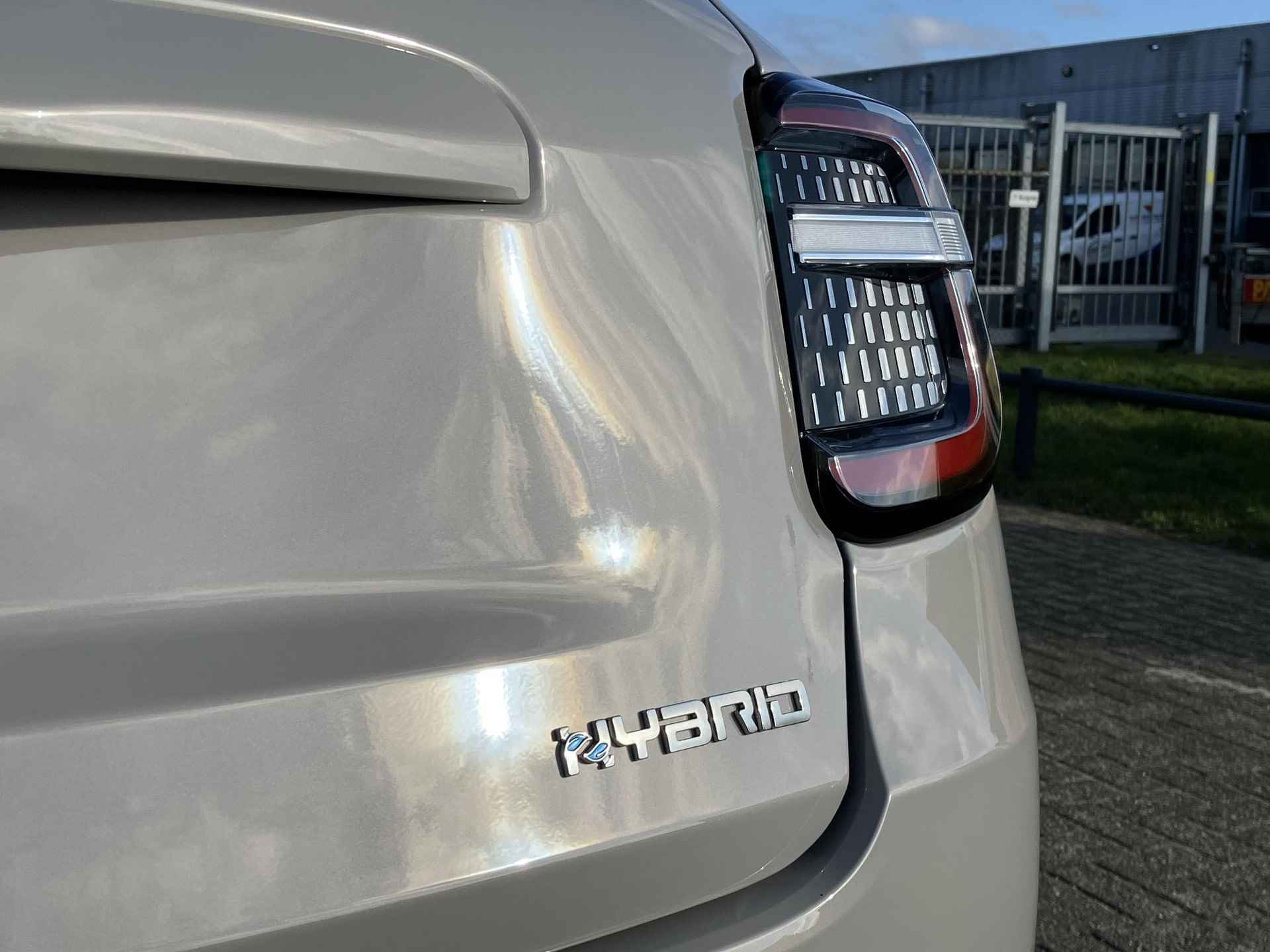 Fiat 600 1.2 Hybrid 136 La Prima | VOORRAAD | Elektr. achterklep | Massagestoelen | Navigatie | Achteruitrijcamera | Lederen bekleding | Parkeersensoren - 15/30