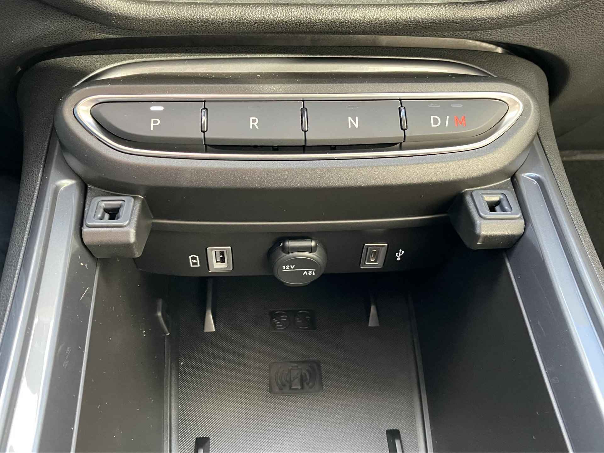 Fiat 600 1.2 Hybrid 136 La Prima | VOORRAAD | Elektr. achterklep | Massagestoelen | Navigatie | Achteruitrijcamera | Lederen bekleding | Parkeersensoren - 21/30