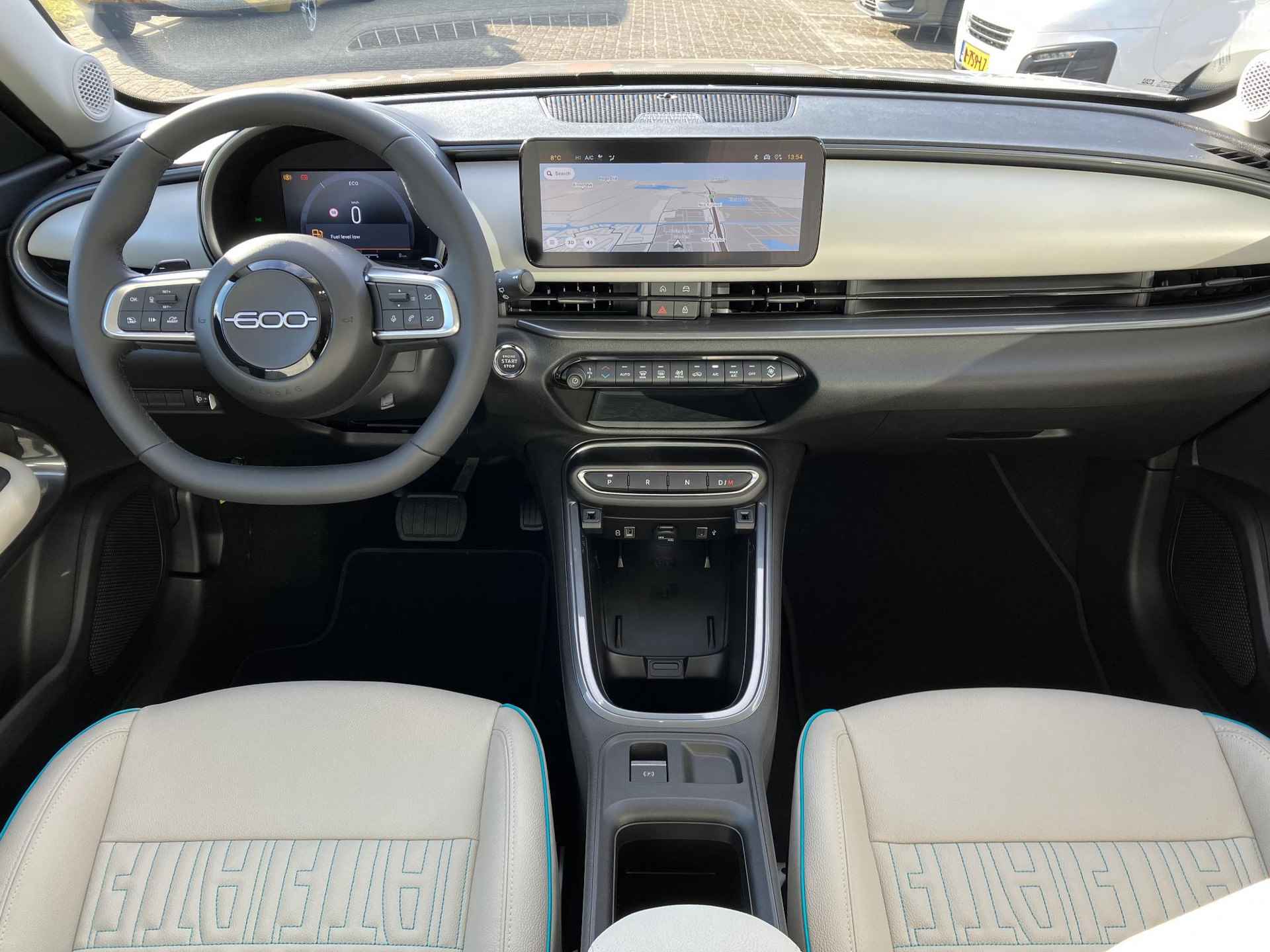 Fiat 600 1.2 Hybrid 136 La Prima | VOORRAAD | Elektr. achterklep | Massagestoelen | Navigatie | Achteruitrijcamera | Lederen bekleding | Parkeersensoren - 24/30