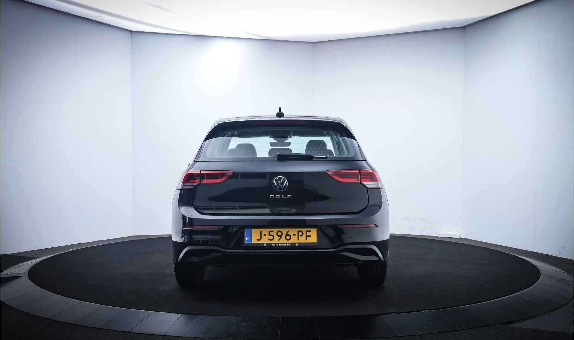 Volkswagen Golf 8 1.0TSI CONNECTED FULL LED/DIGIDASH/CARPLAY/LANE ASSIST/CLIMA/BLUETOOTH - 6/23