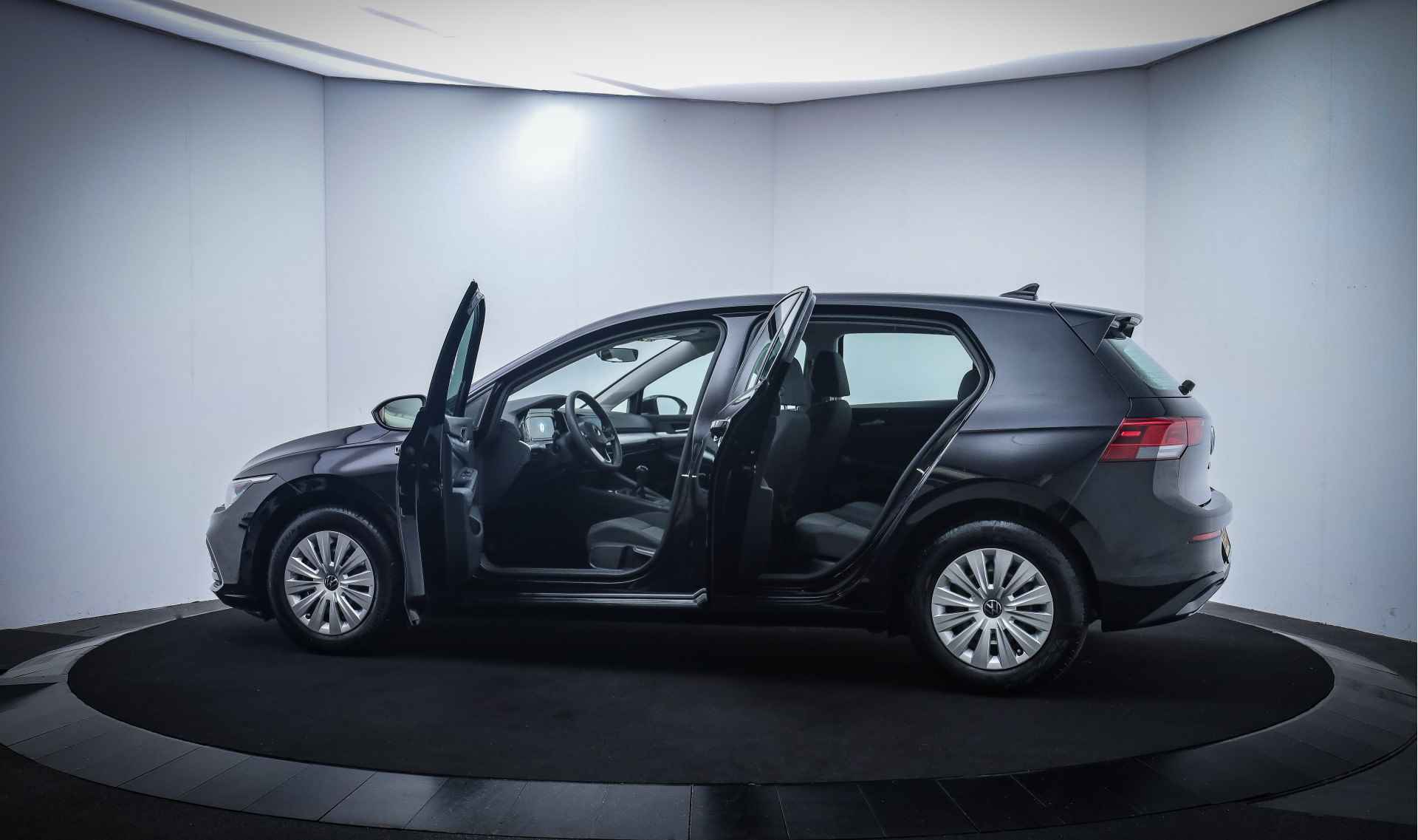 Volkswagen Golf 8 1.0TSI CONNECTED FULL LED/DIGIDASH/CARPLAY/LANE ASSIST/CLIMA/BLUETOOTH - 9/23