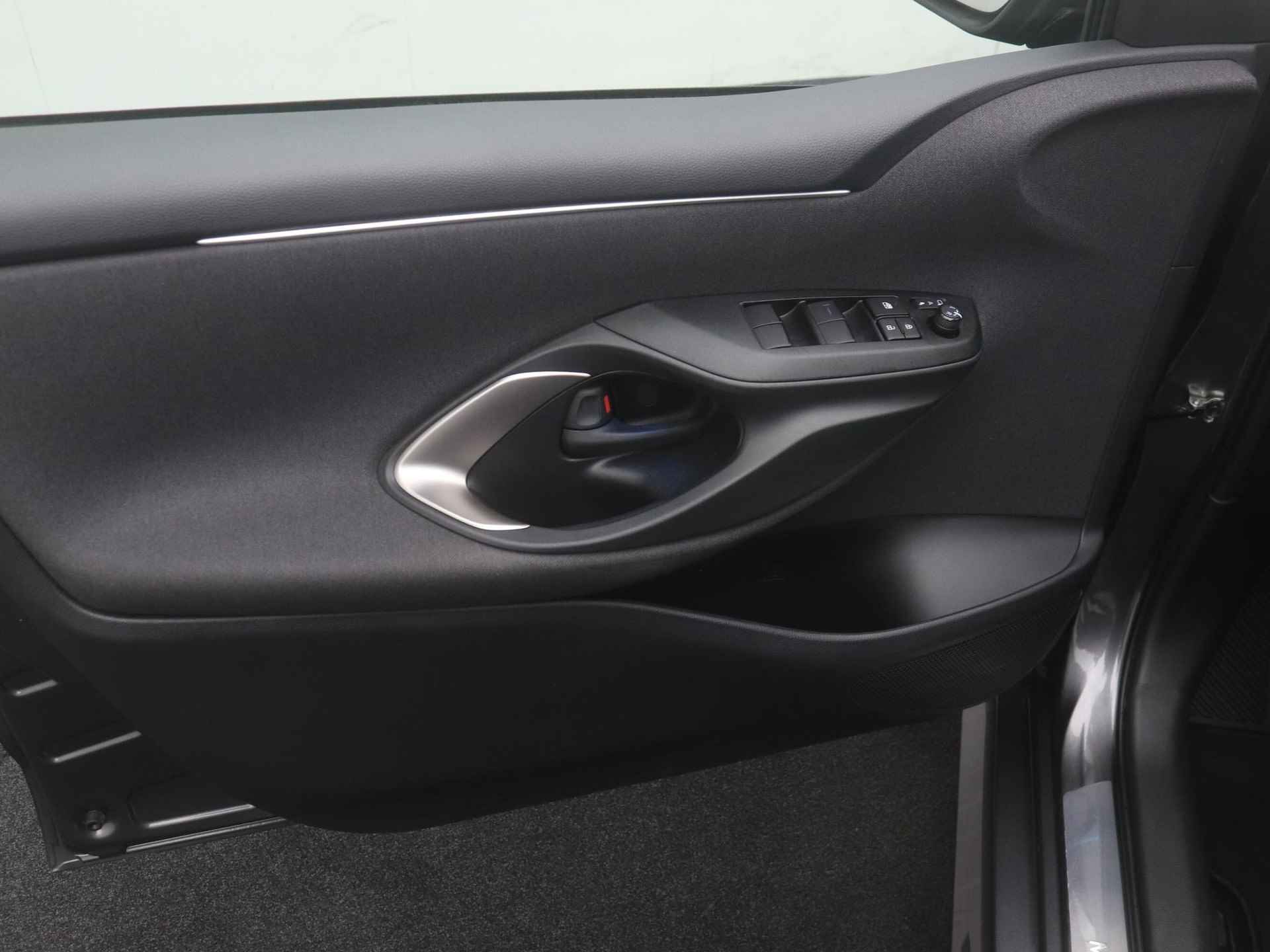 Mazda 2 Hybrid 1.5 Select automaat met panoramadak : dealer onderhouden en 24 maanden verlengde garantie - 12/45