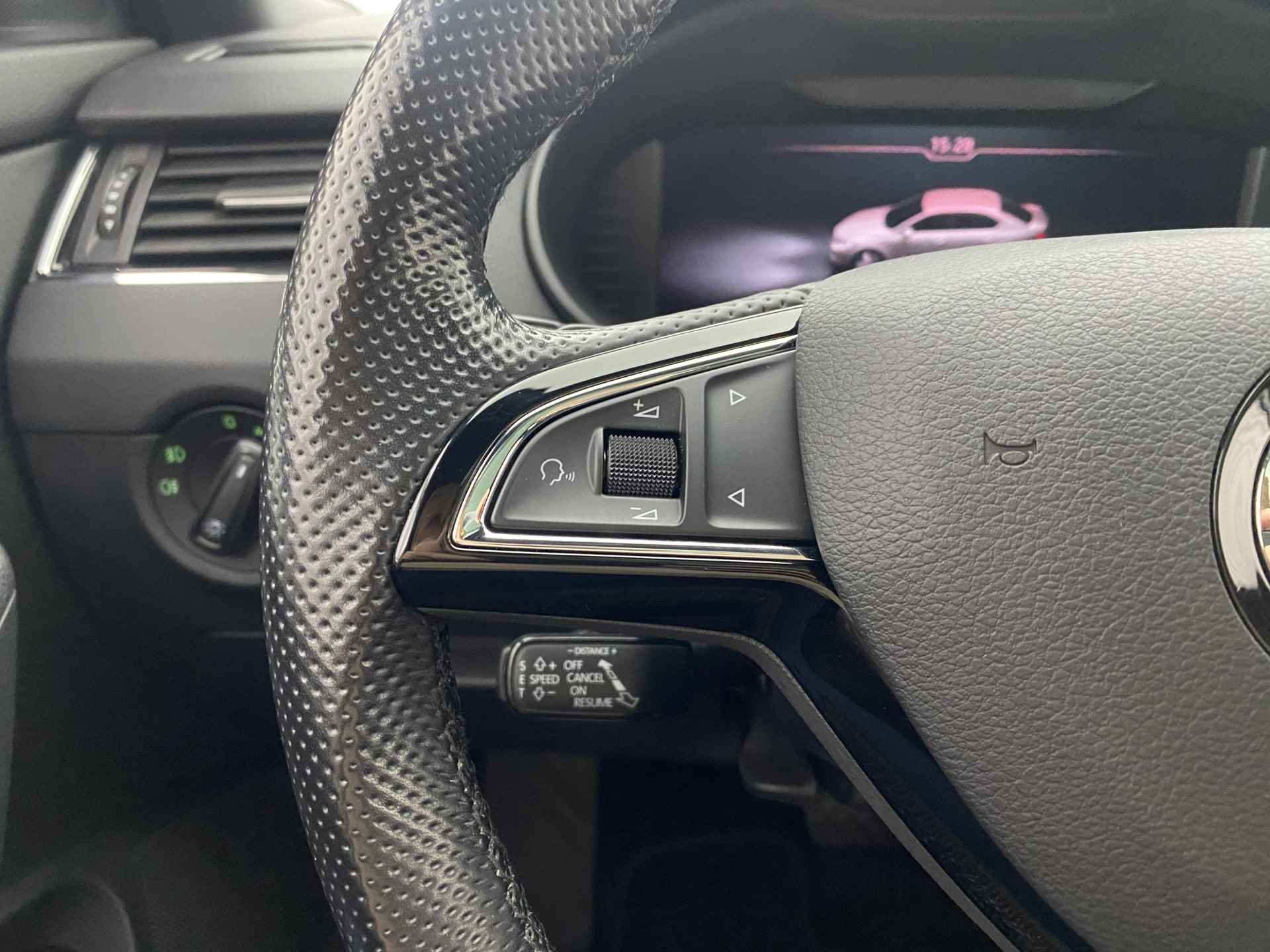 Škoda Octavia 1.5 TSI Sport Business Automaat | Apple Carplay | Navi | PDC | ACC| DAB | Pano-Dak | - 16/40