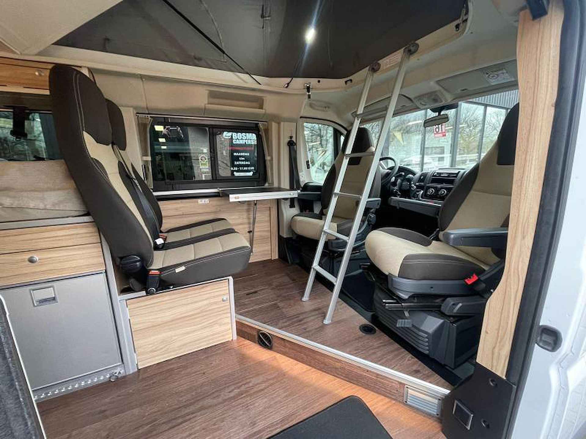 Hymer Sydney 495 Compact Hefdak 49000 km - 17/25