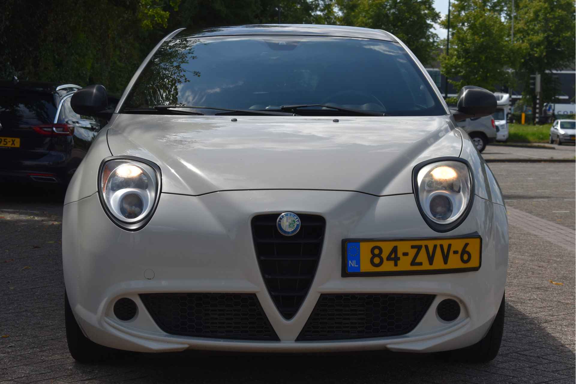 Alfa Romeo MiTo 0.9 TwinAir Sportivo Bi-Tone | NL-Auto | Carbon seats | Climate Contr | Cruise Contr | Bluetooth | PDC | LM-Velgen - 6/60