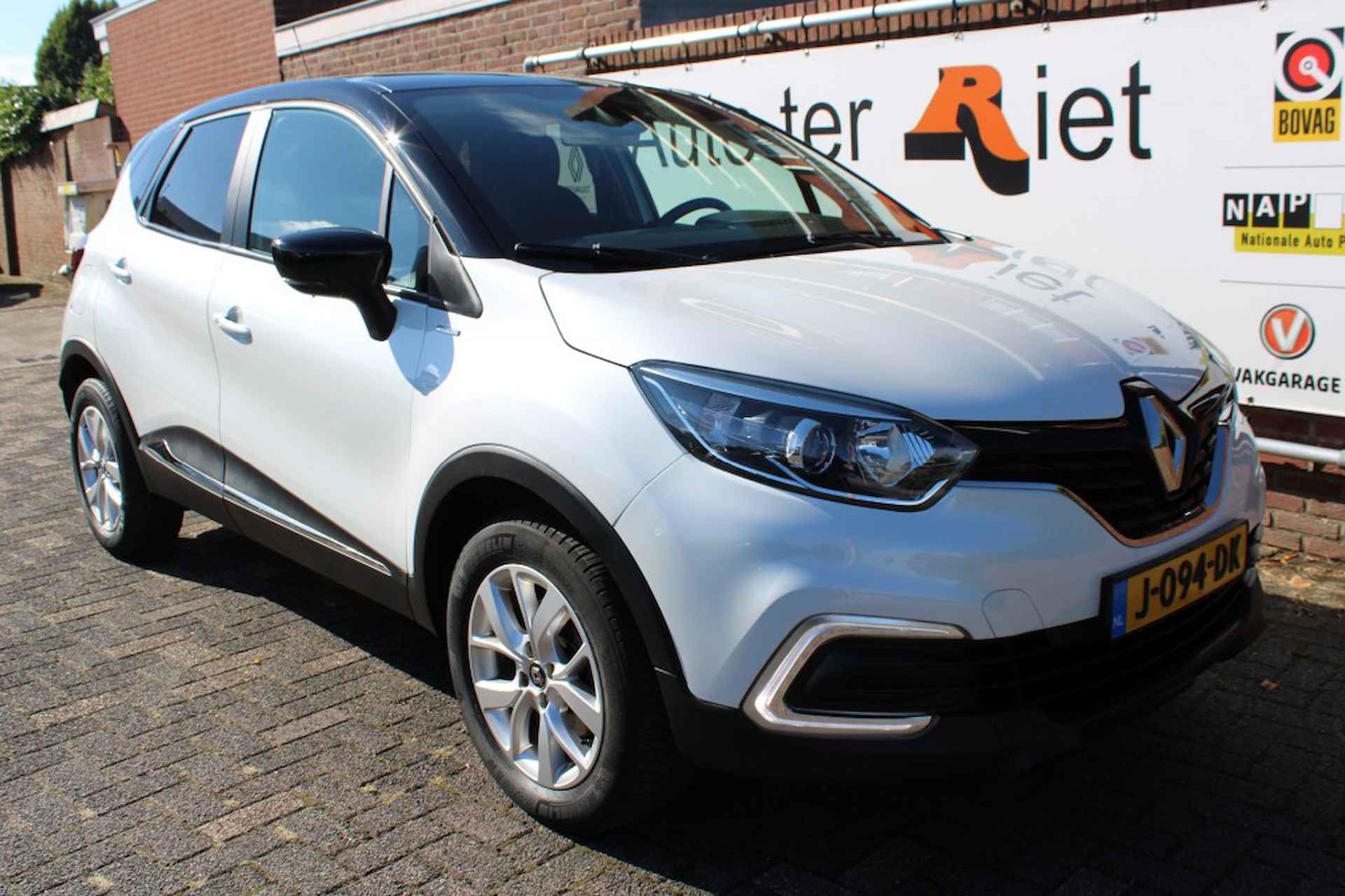 RENAULT Captur TCe 130 pk Limited trekhaak/verwarmde stoelen/e.t.c. - 6/39