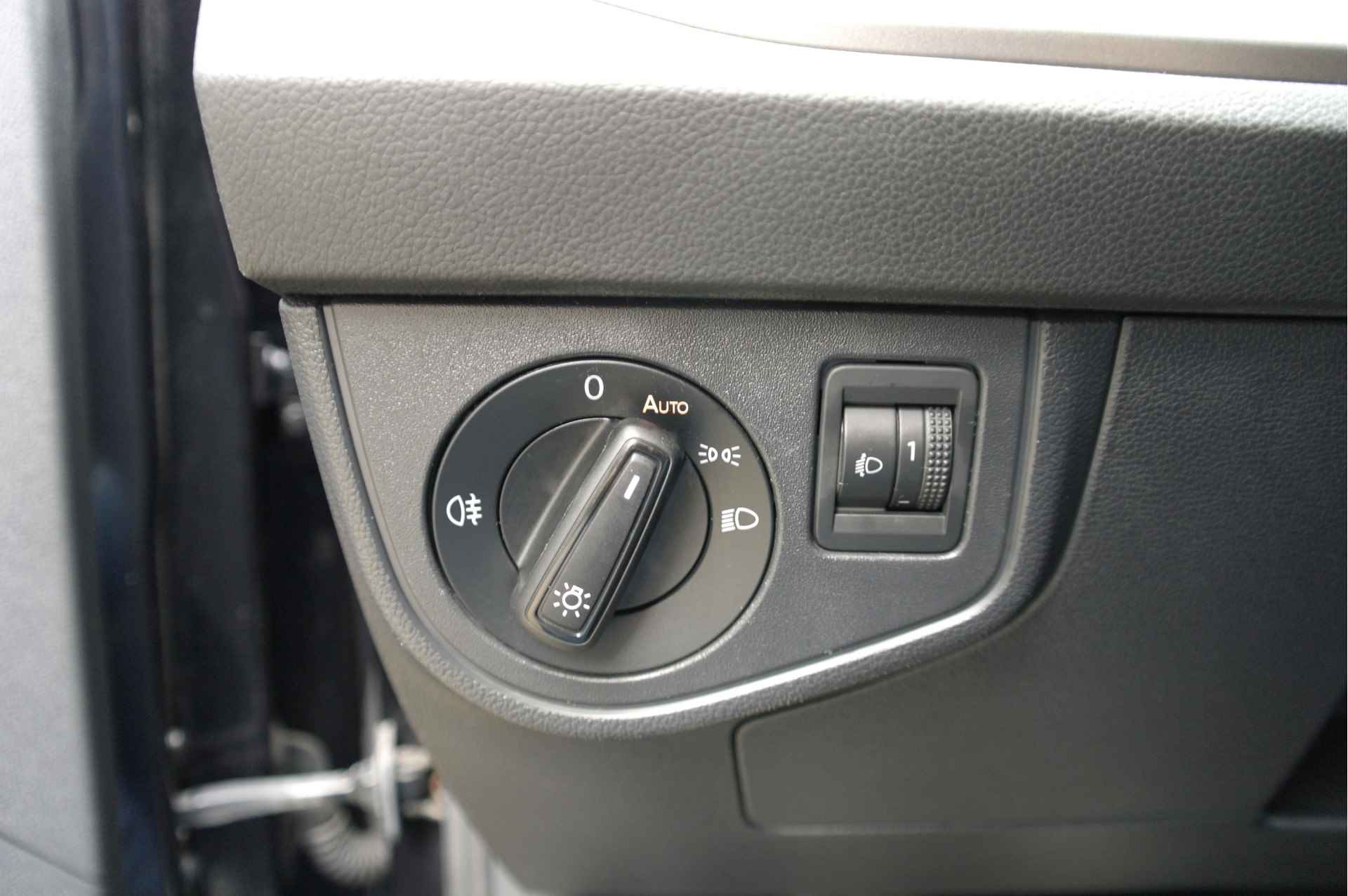 Volkswagen Polo 1.0 TSI Highline Business Automaat / Dealer Onderhouden / Adap.Cruise / Carplay - 31/38