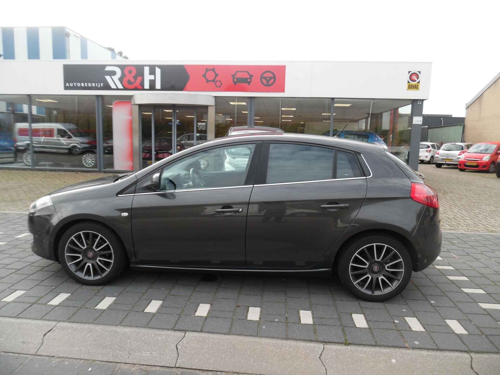 Fiat Bravo 1.4 MultiAir Sport climatronic, cruise control, sportvelgen, elektrische ramen voor en achter , trekhaak, 5 deurs, enz - 8/20