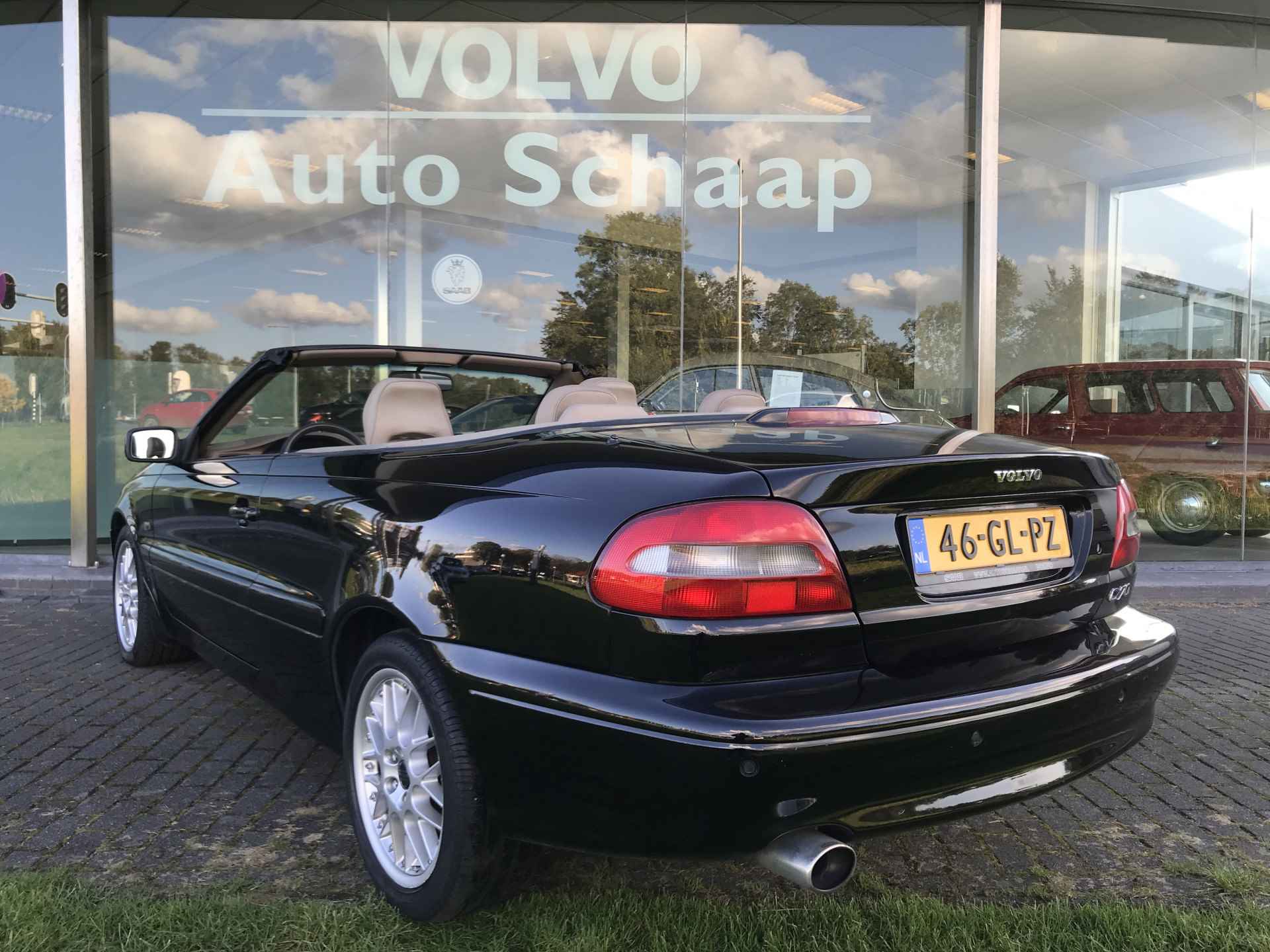 Volvo C70 Convertible 2.3 T5 Prestige Automaat | Rijklaar incl garantie | Stoelverwarming Windschot Hout Park assist - 3/36